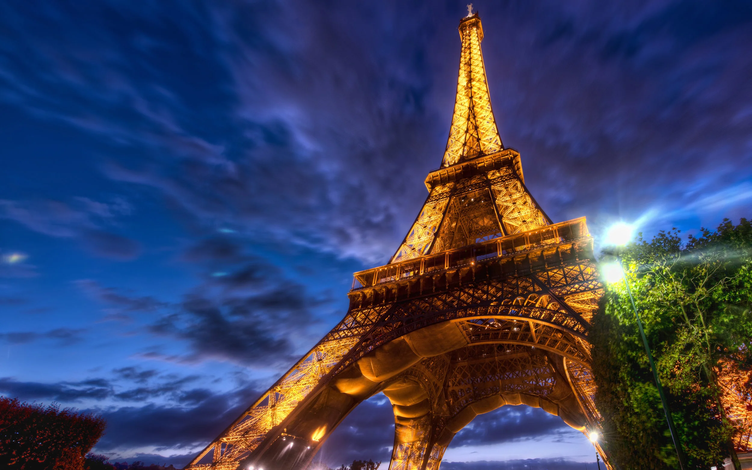 Turnul-Eiffel.jpg