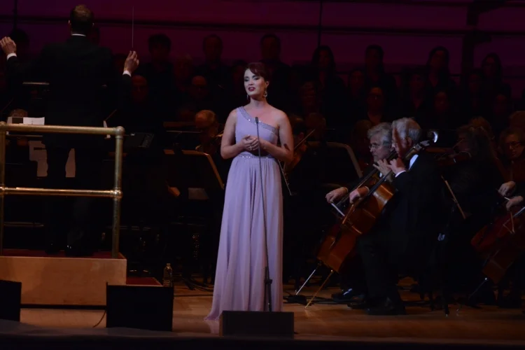 Sierra-Boggess-Concerts-tn-1000_42.jpg