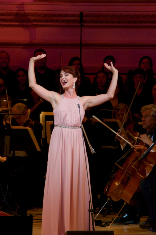 sierra-boggess-takes-the-stage-at-carnegie-hall-for-an-107448.jpg