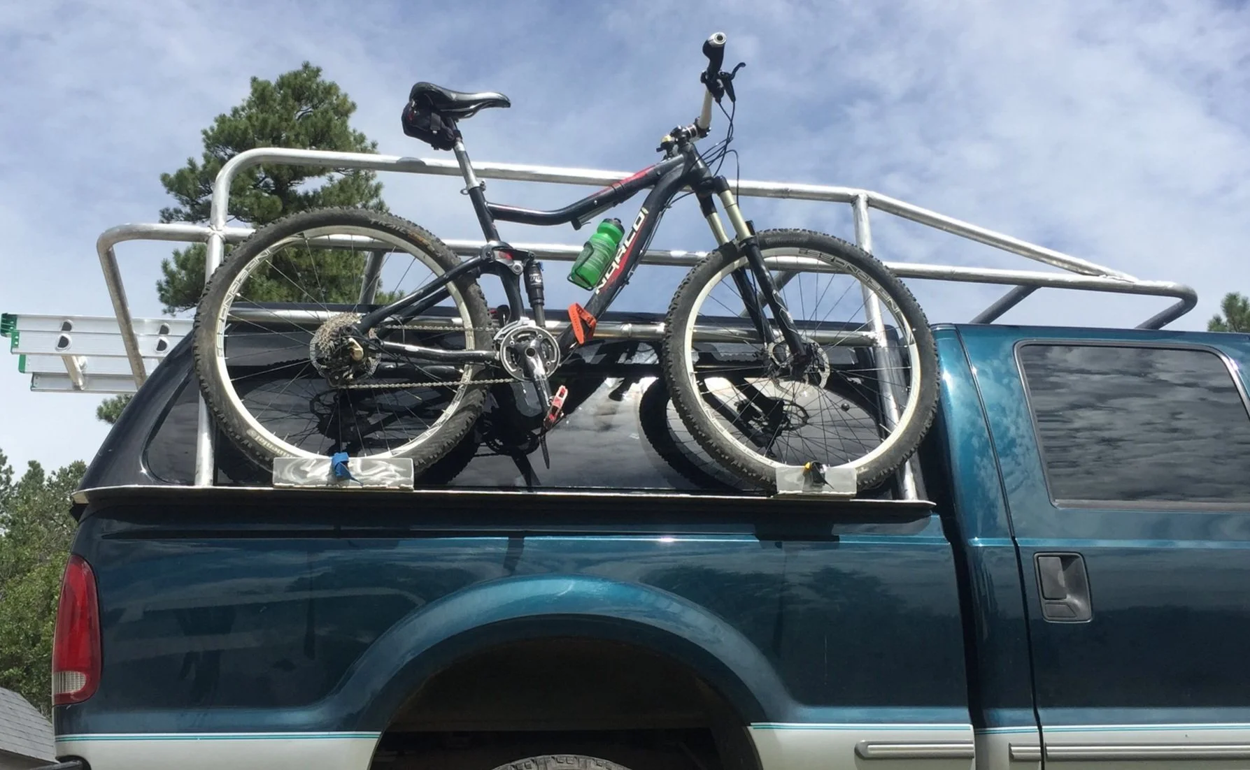 aluminium truck rack-bike.jpg
