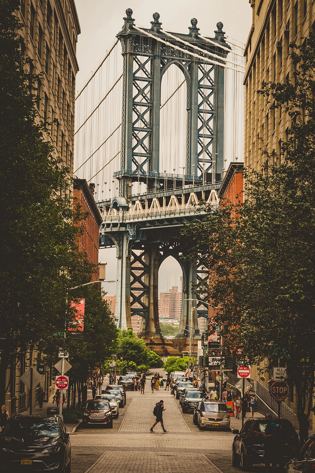 manhattan bridge resized.jpg