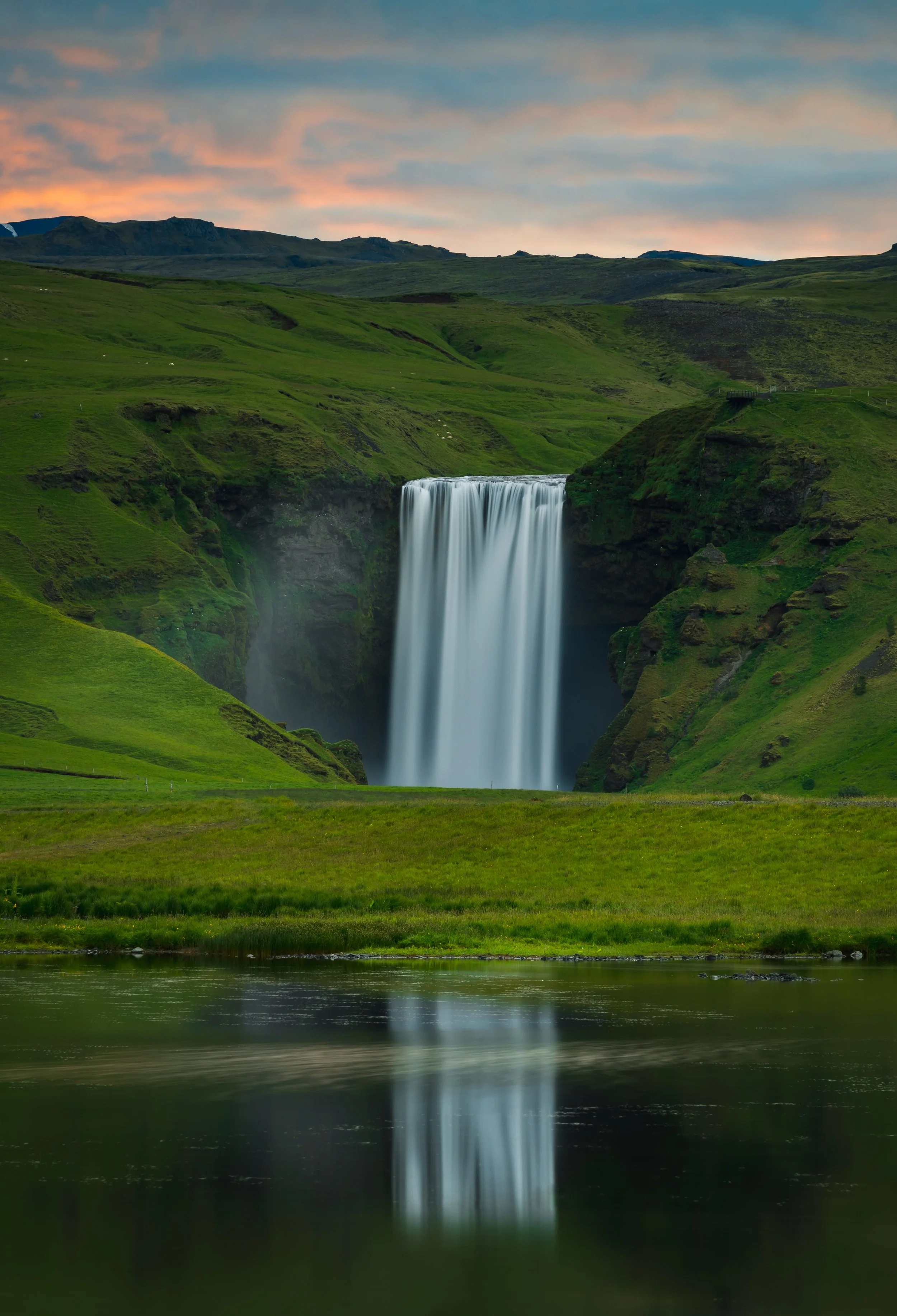 New edit skogafoss.jpg