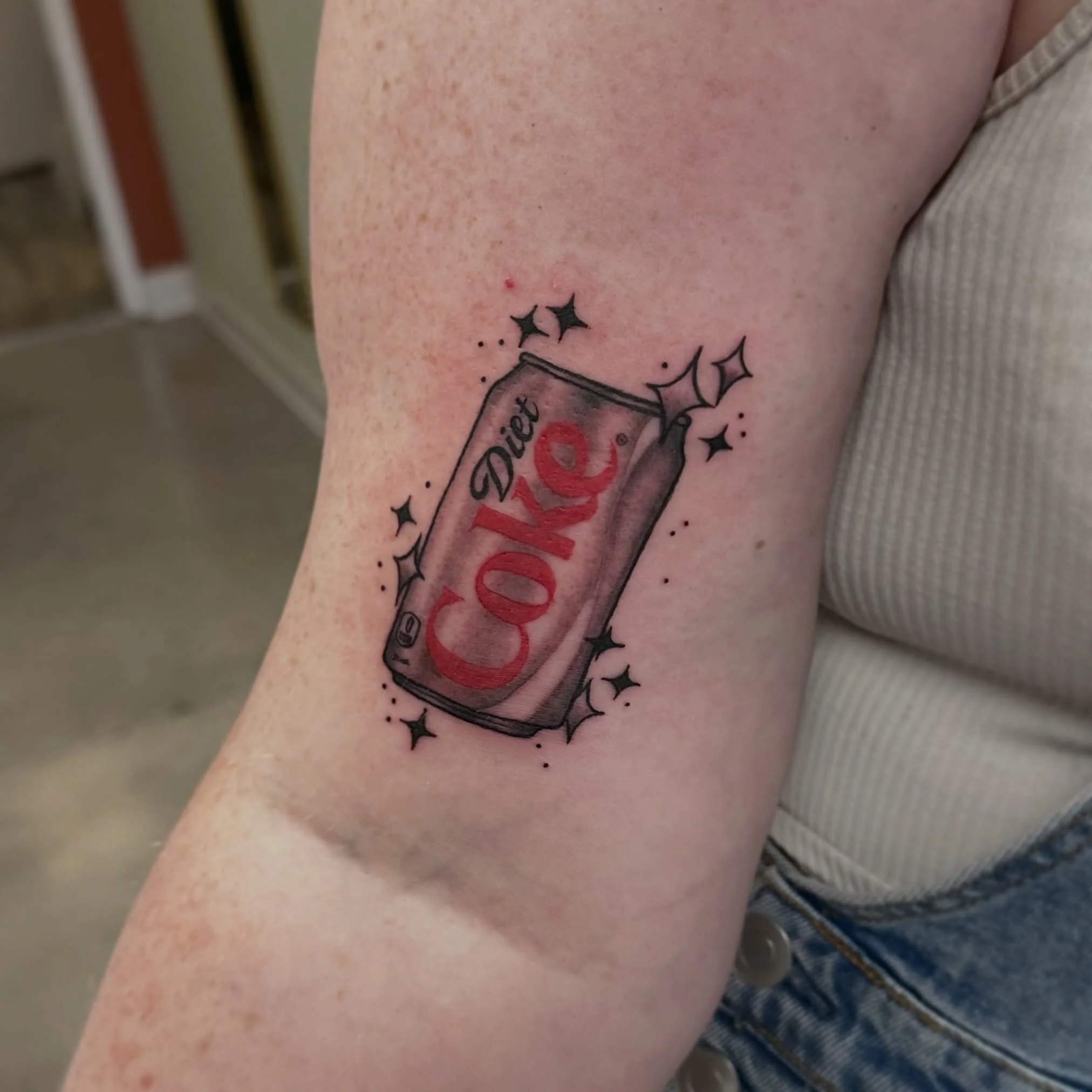 ✨ Sparkly coke cans for these besties ✨ 

🥤 @luckygoosetattoo 🥤
#kennesawga #gatattooers