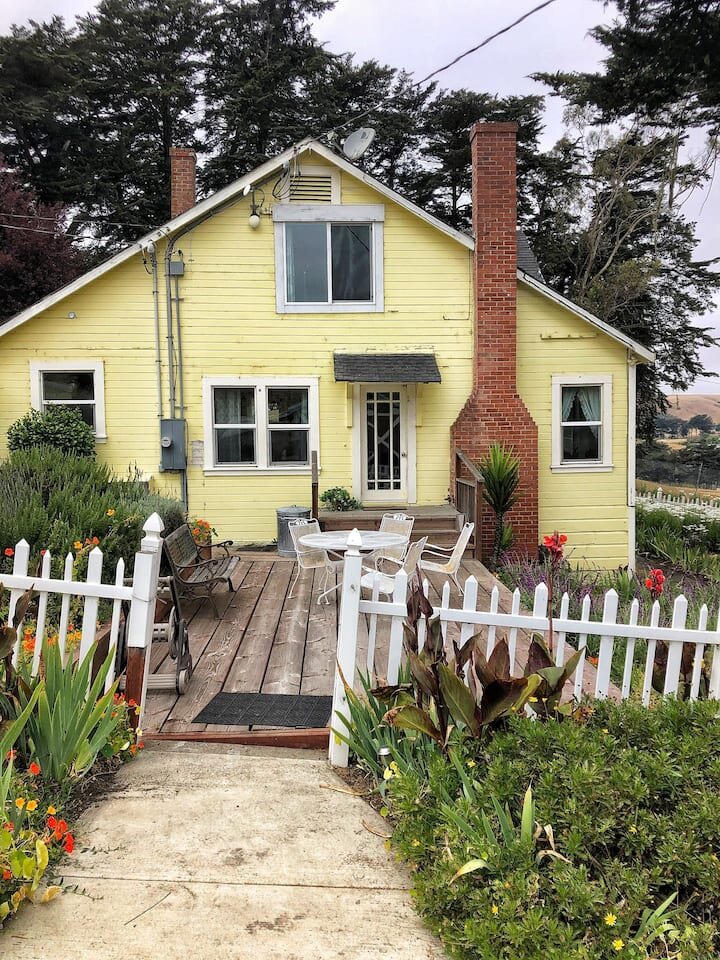 summer_vacation_rental_property_near_dillion_beach_bodega_bay_country_ca_petaluma_rent_wedding.jpg