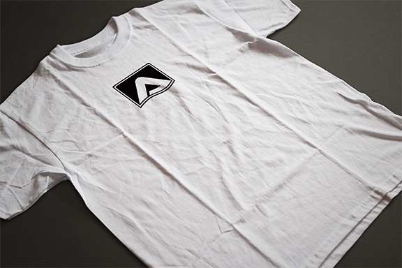 Tshirt+mockup+2.png