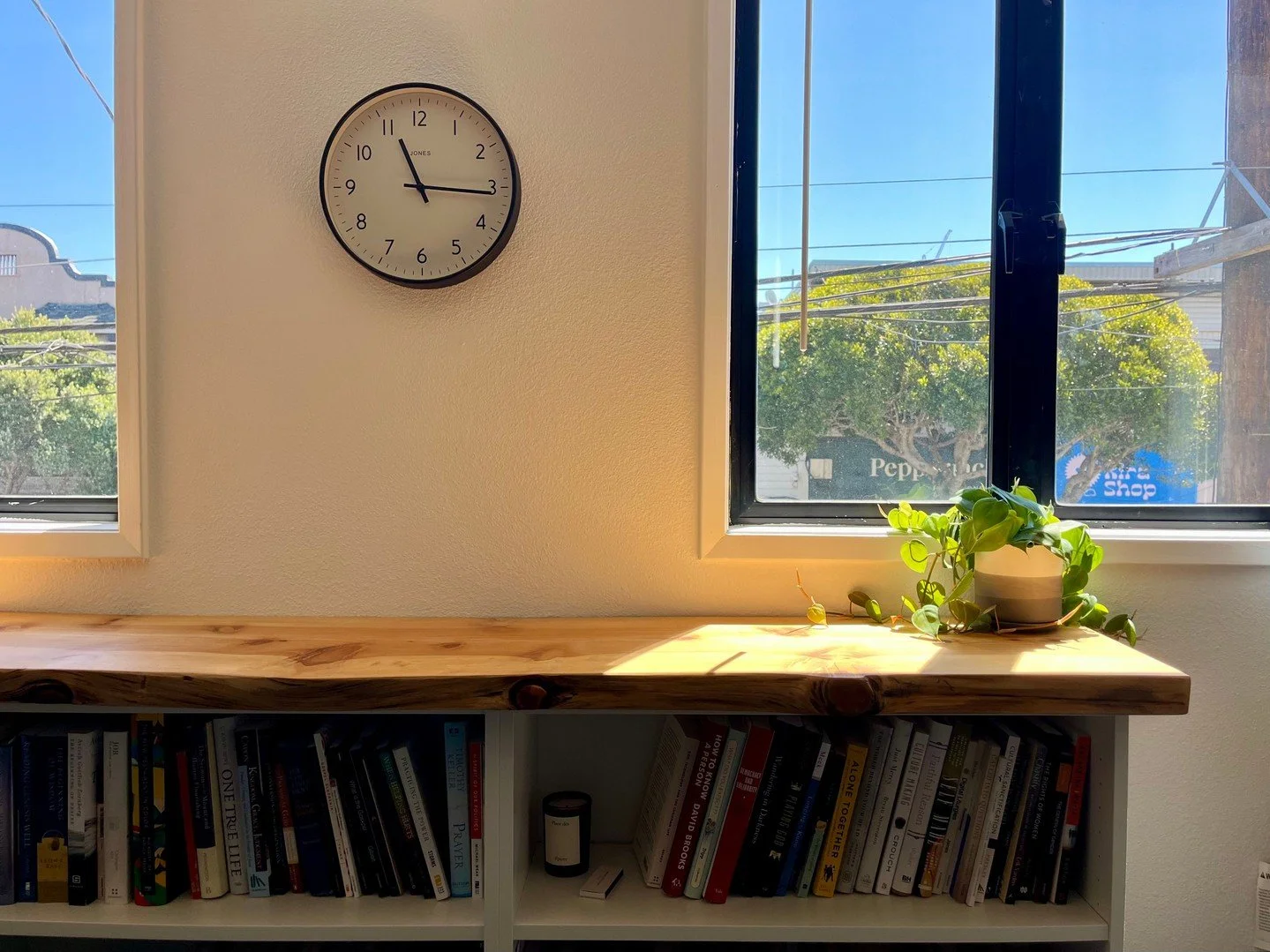 Join us for our monthly all-church Dinner + Prayer meeting this Wednesday, April 8th, from 6 to 7:30pm! We'll be meeting at our office in the Inner Sunset, above Green Apple Books on 9th Avenue.

In the midst of a busy and anxious world, we need comm