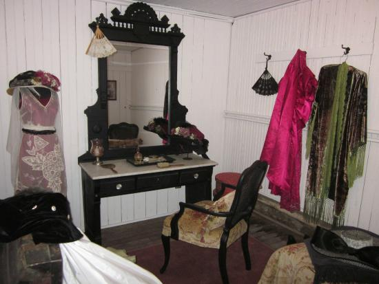 Tabor Opera House Dressing Room.png