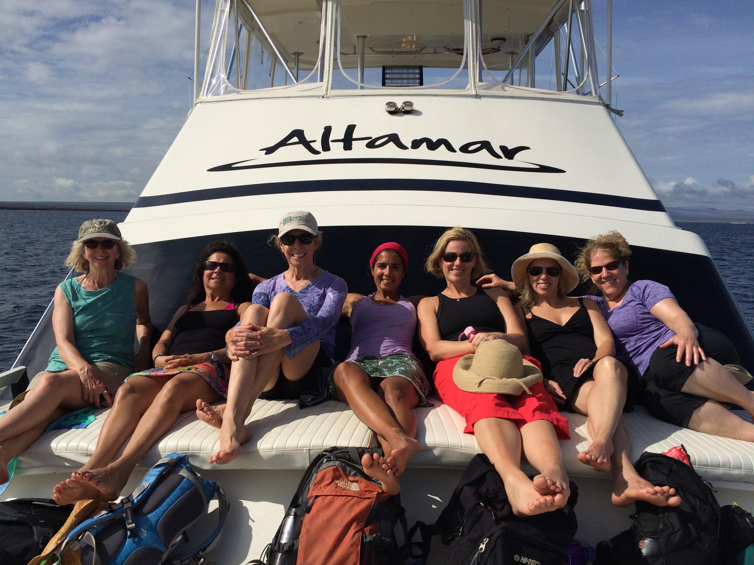 joylove-galapagos2015-2.jpg
