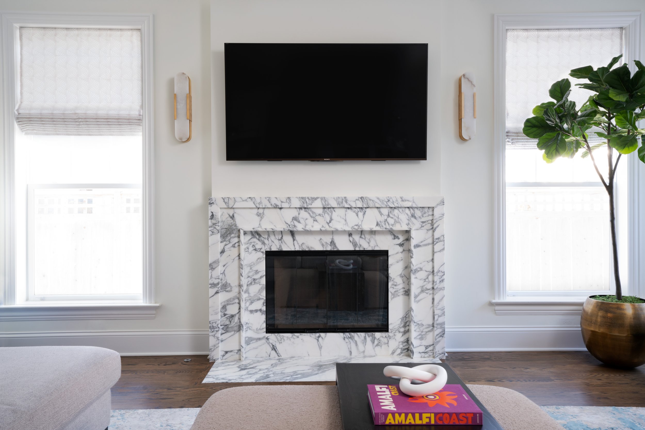 living room (1).jpg
