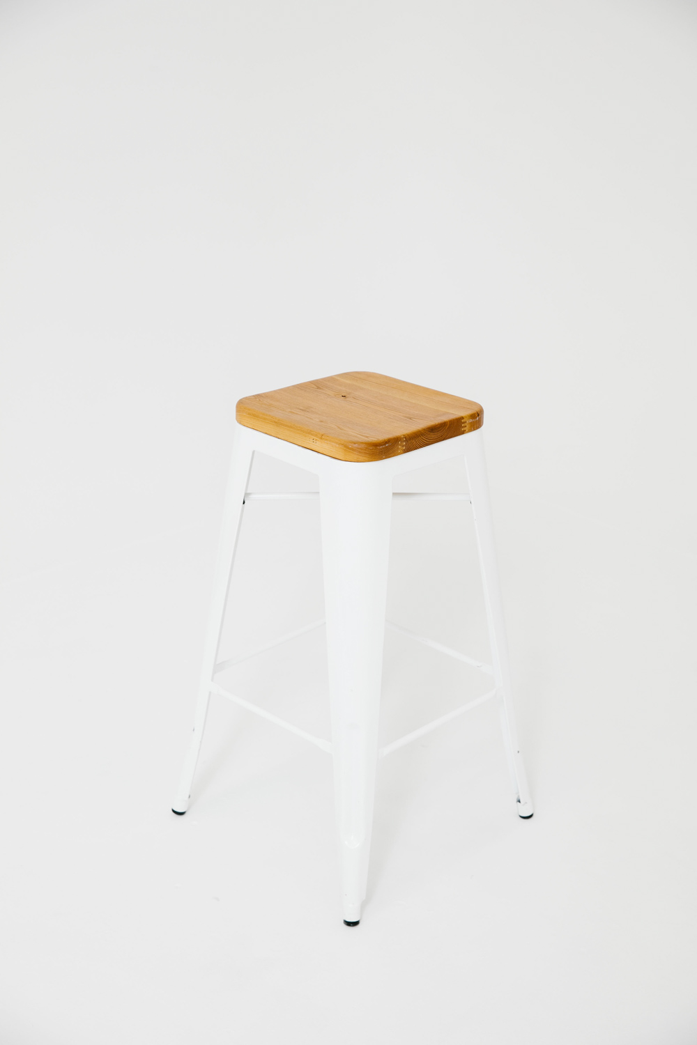 Yeah! Barstool White w/ Wood Seat