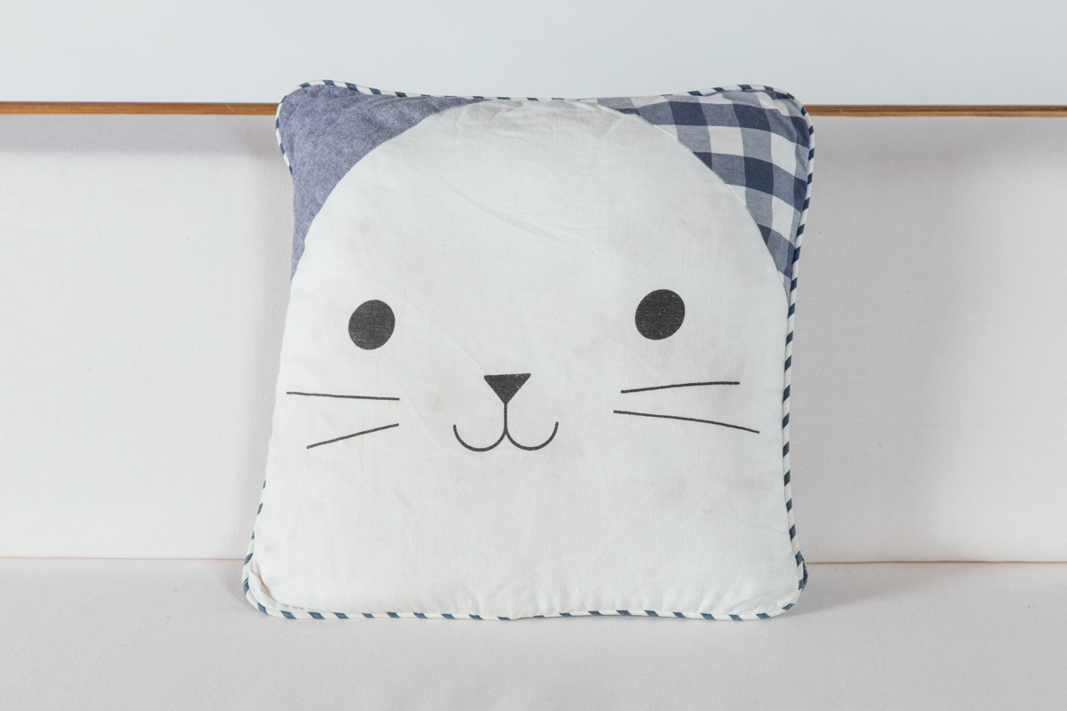 Picnic Kitty Pillow