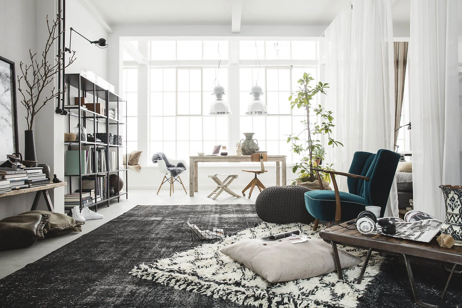 9916_162_Louisas-Loft-Stills-Moods-Mazzurana-Nico-Gees.jpg