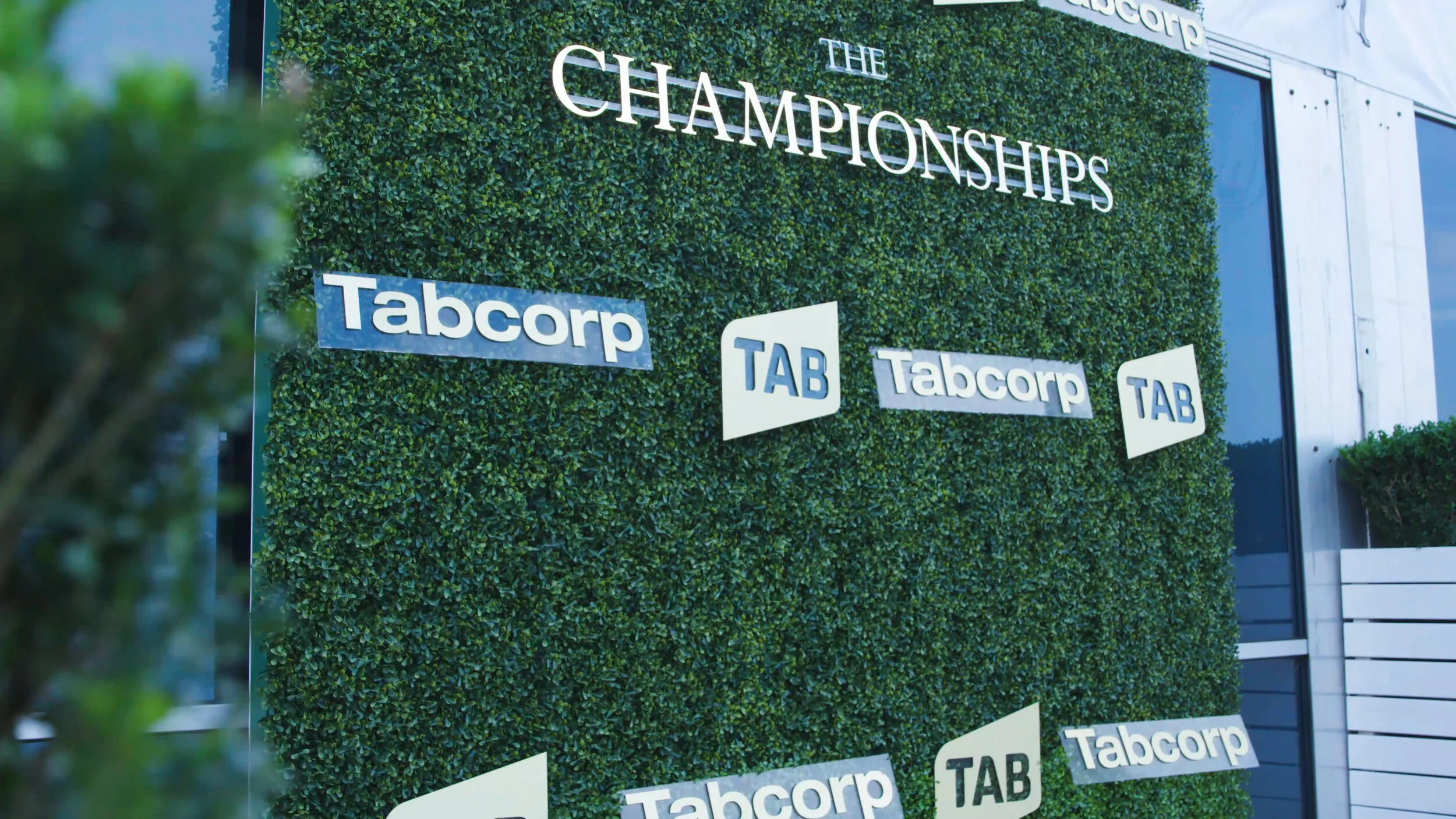TAB_Tipping_Comp.00_00_05_14.Still001.jpg