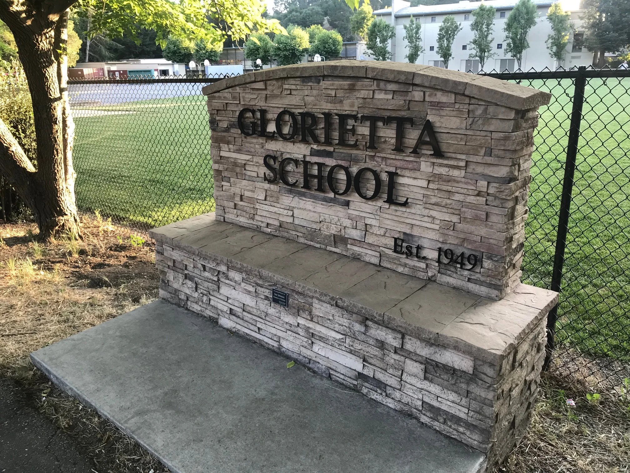 glorietta-school.jpg