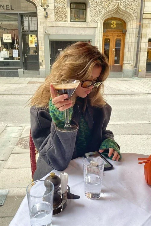 RELATIONSHIPS: RED FLAGS ON DATING APPS
