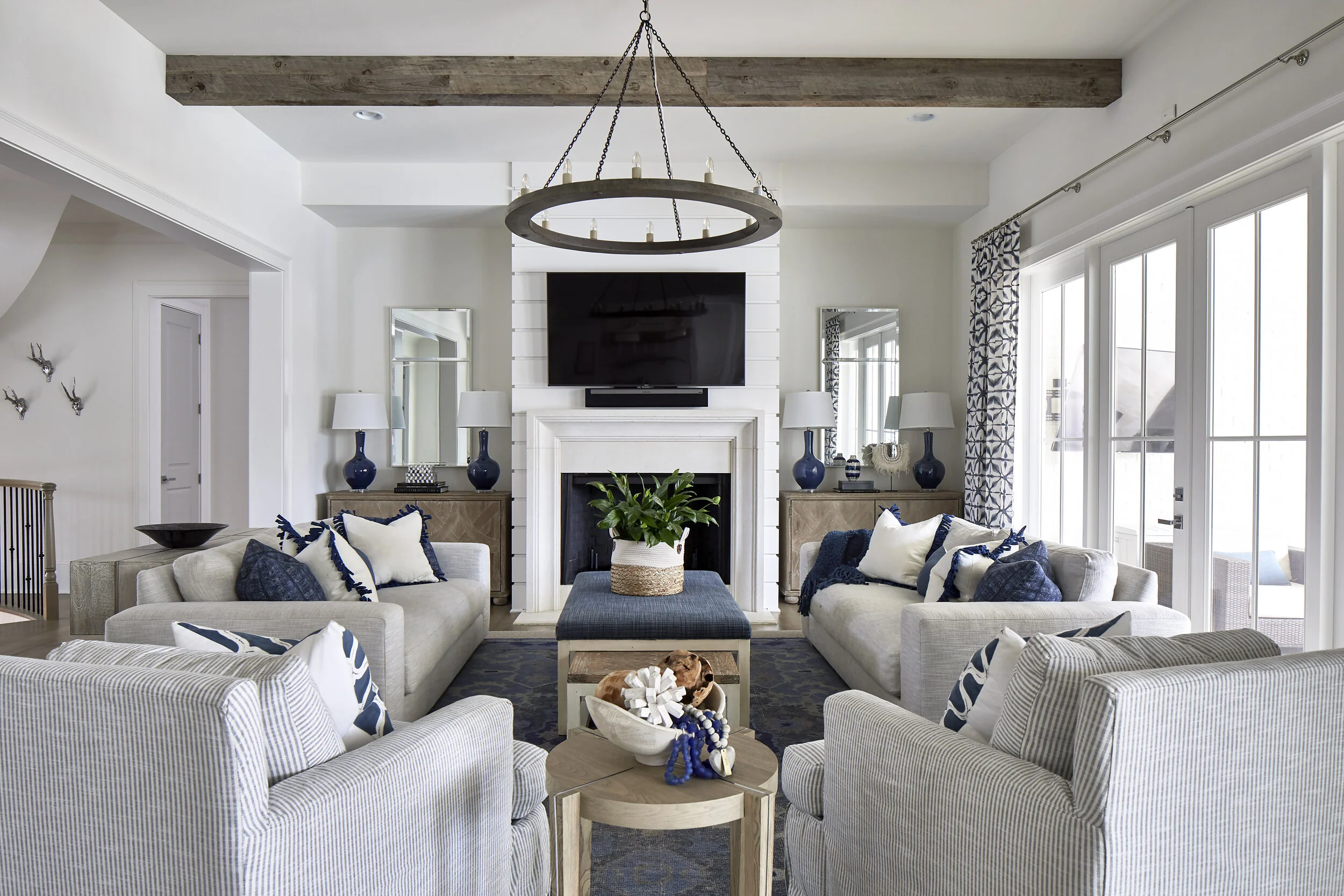 Jones_Mason_LivingRoom.jpg