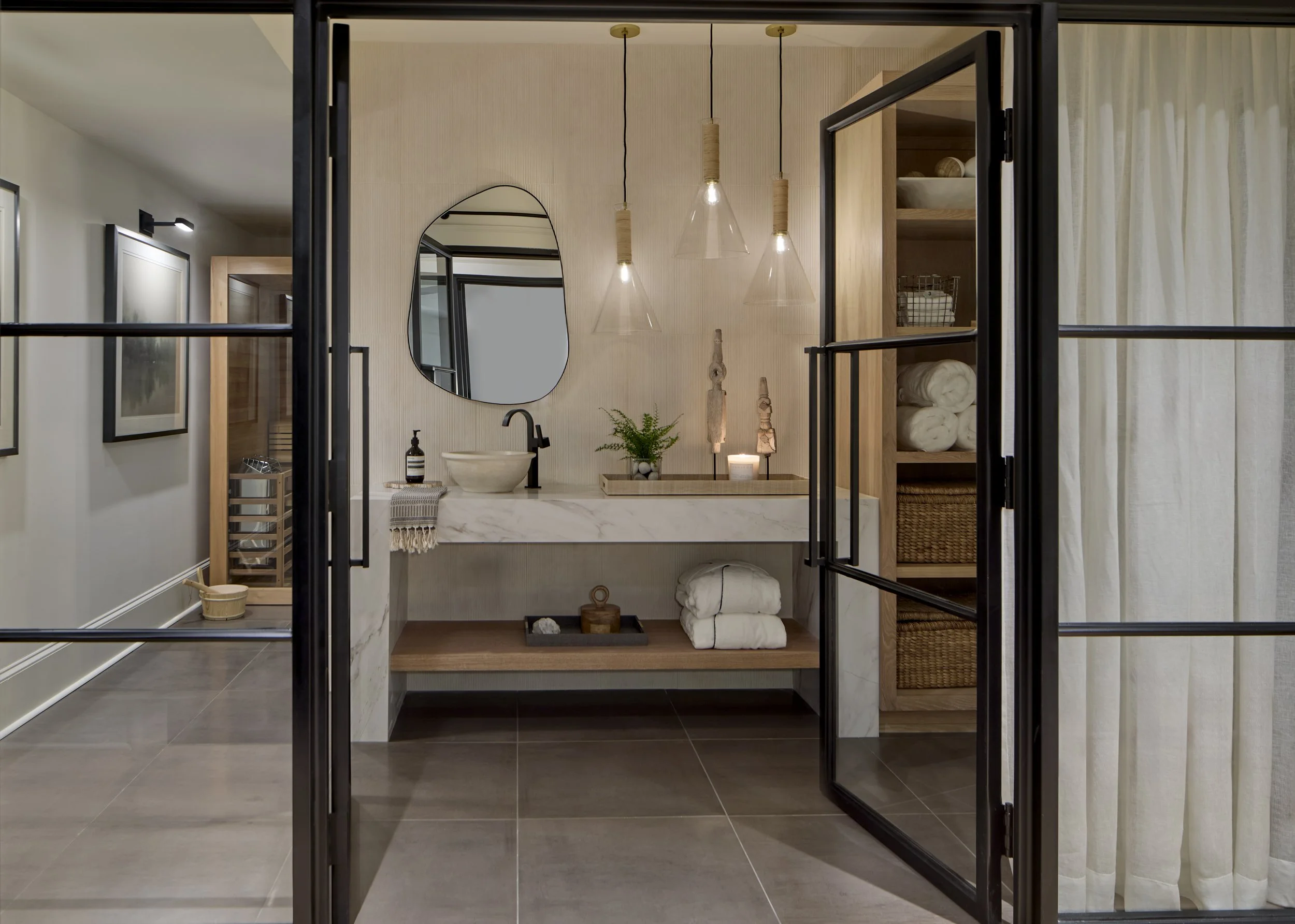 LisaGabrielson_ArborHill_Spa.jpg