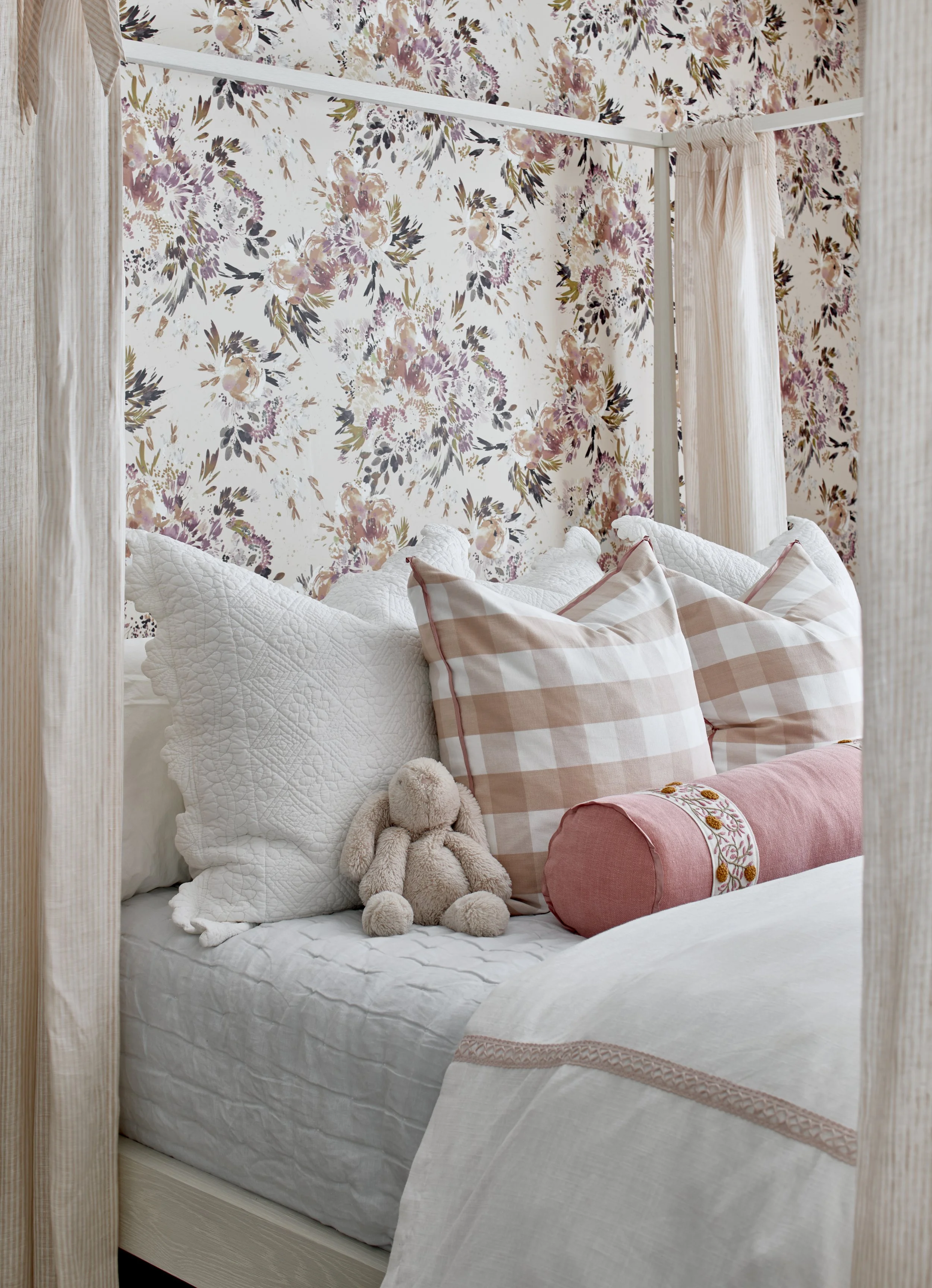 LisaGabrielson_ArborHill_Girlsroom2.jpg