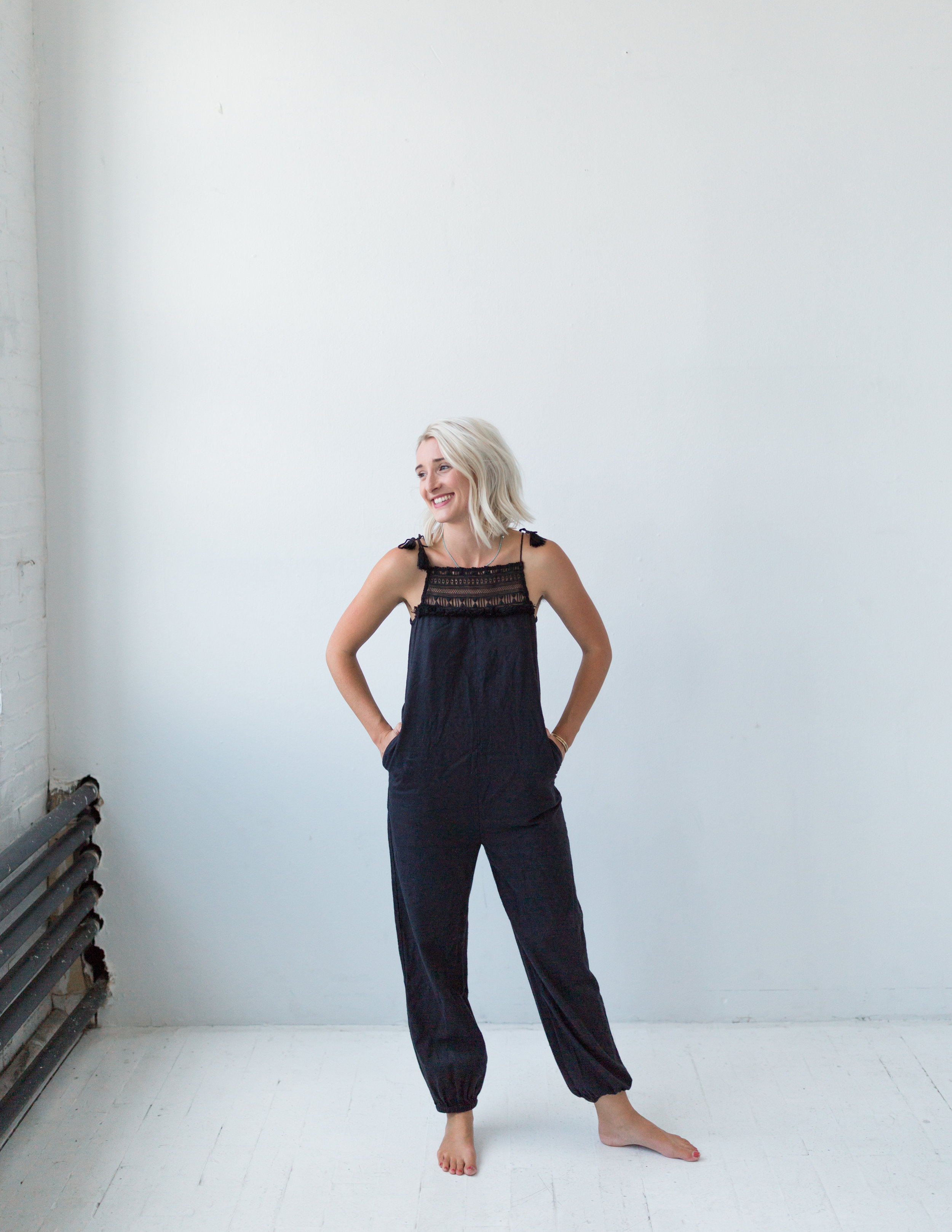  Julia Canfield is a somatic healer, visual artist, and storyteller. Her art lives in her body. She hopes to give shapes to the shapeless enormity of grief. To play her part in deconstructing the patriarchal narrative around women’s bodies, and bear 
