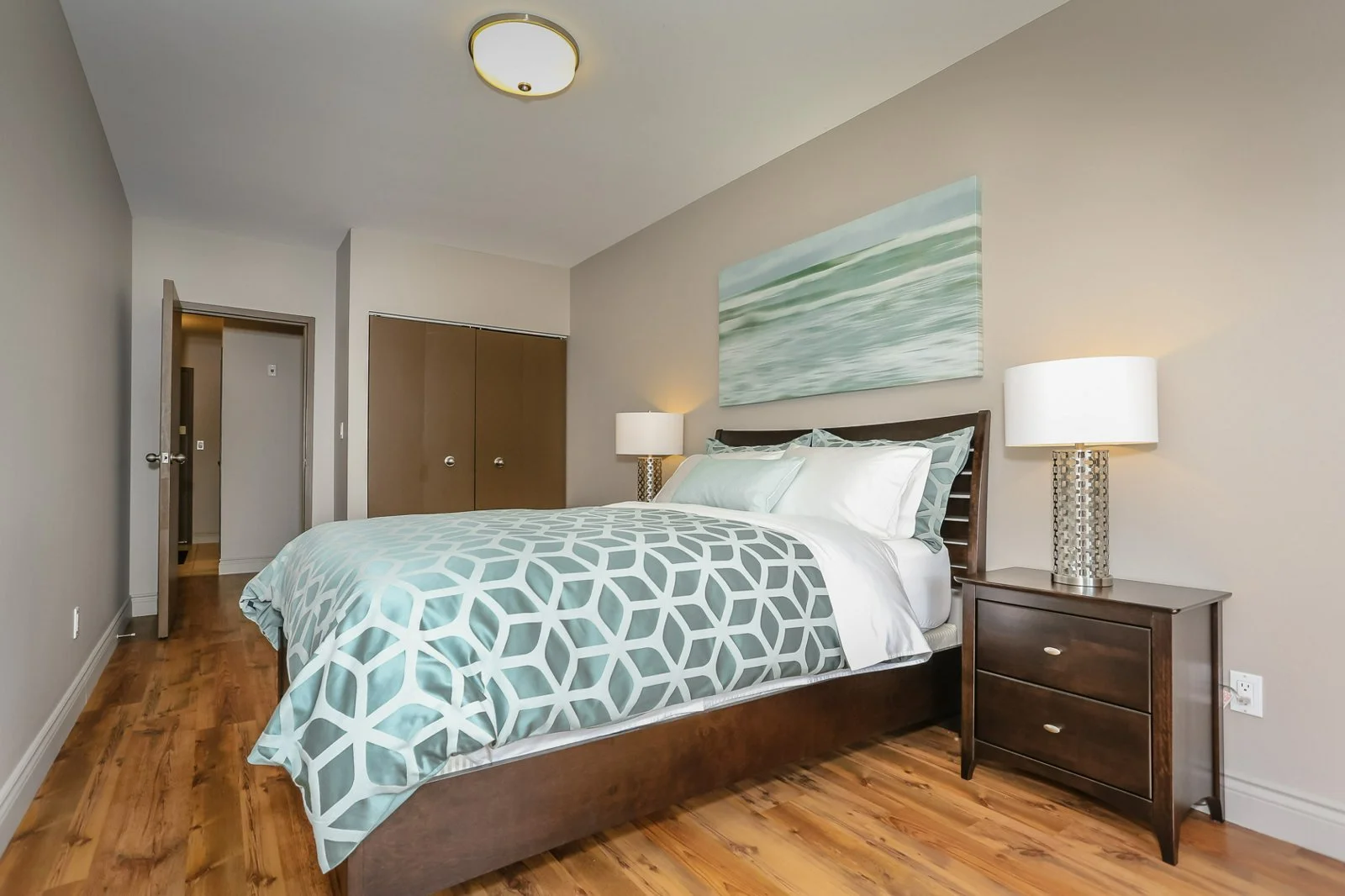 411 bedroom 2.jpg
