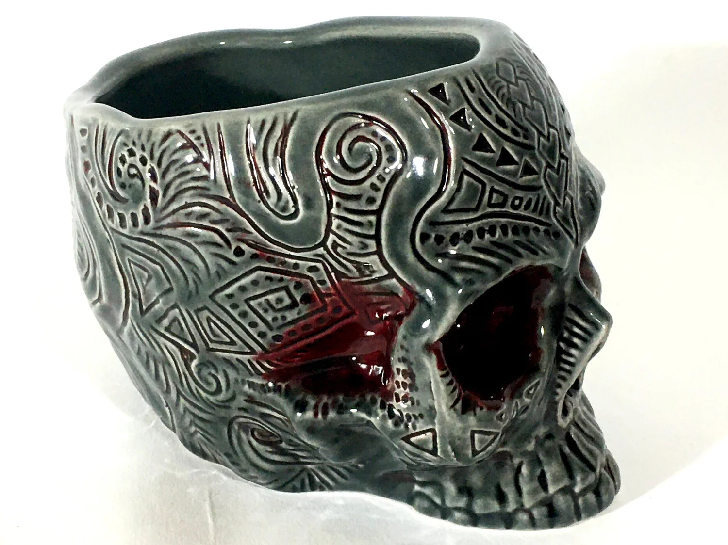 Shrunken Skull Mug, Smoke and Blood — Shima Ceramics