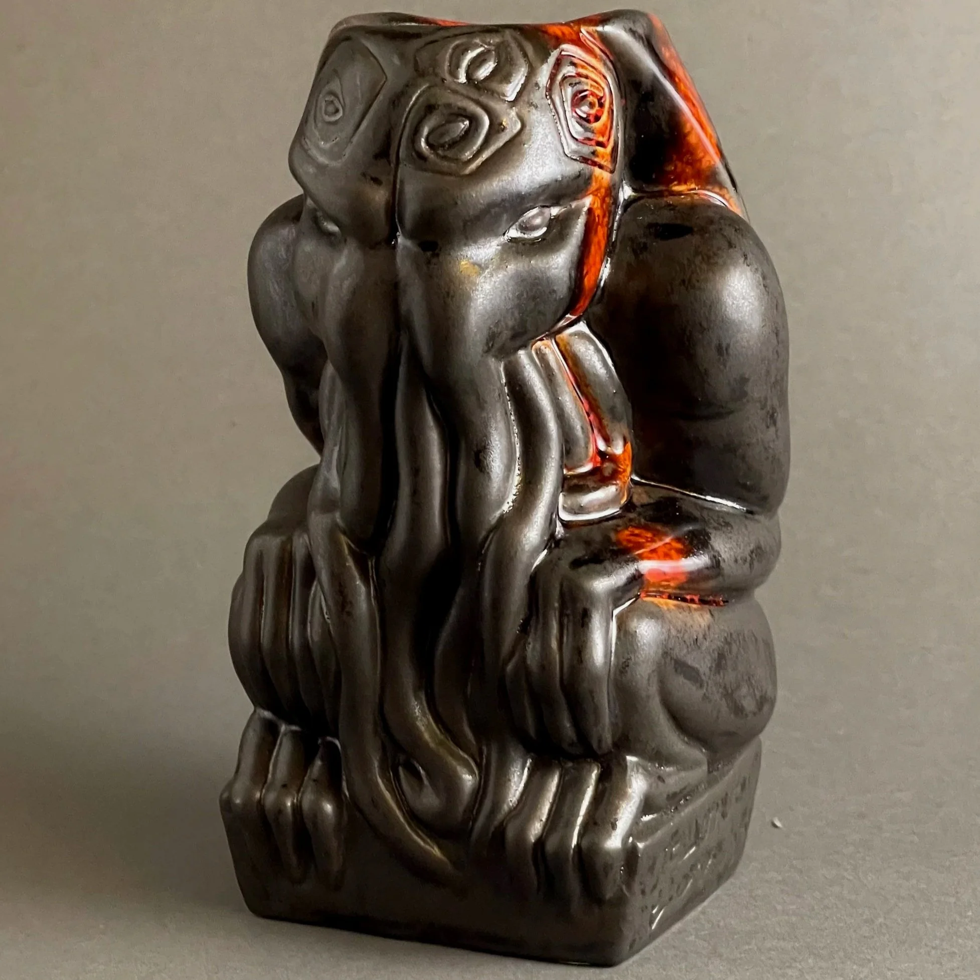 Cthulhu Idol Mug, Blackened Offering Glaze