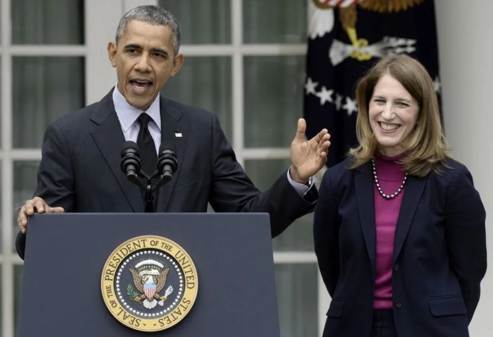 Obama+cabinet+and+Sylvia+Burwell.jpg