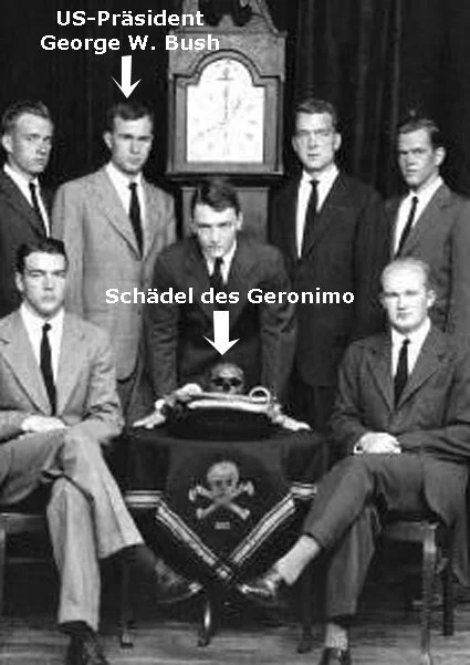 Skull and Bones George Bush photo.jpg