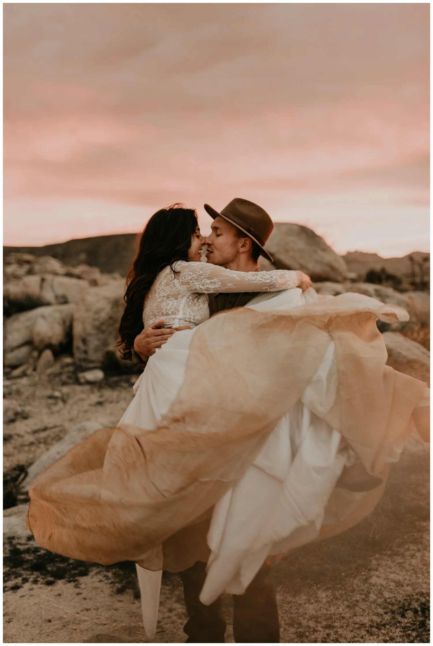 joshuatree_styledshoot_alyssamarieephoto0051.jpg