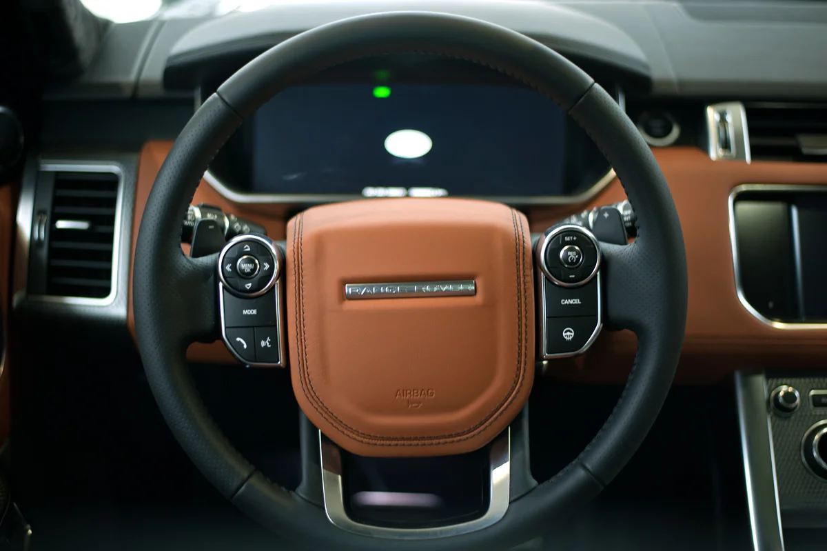 RANGE ROVER 3.jpg