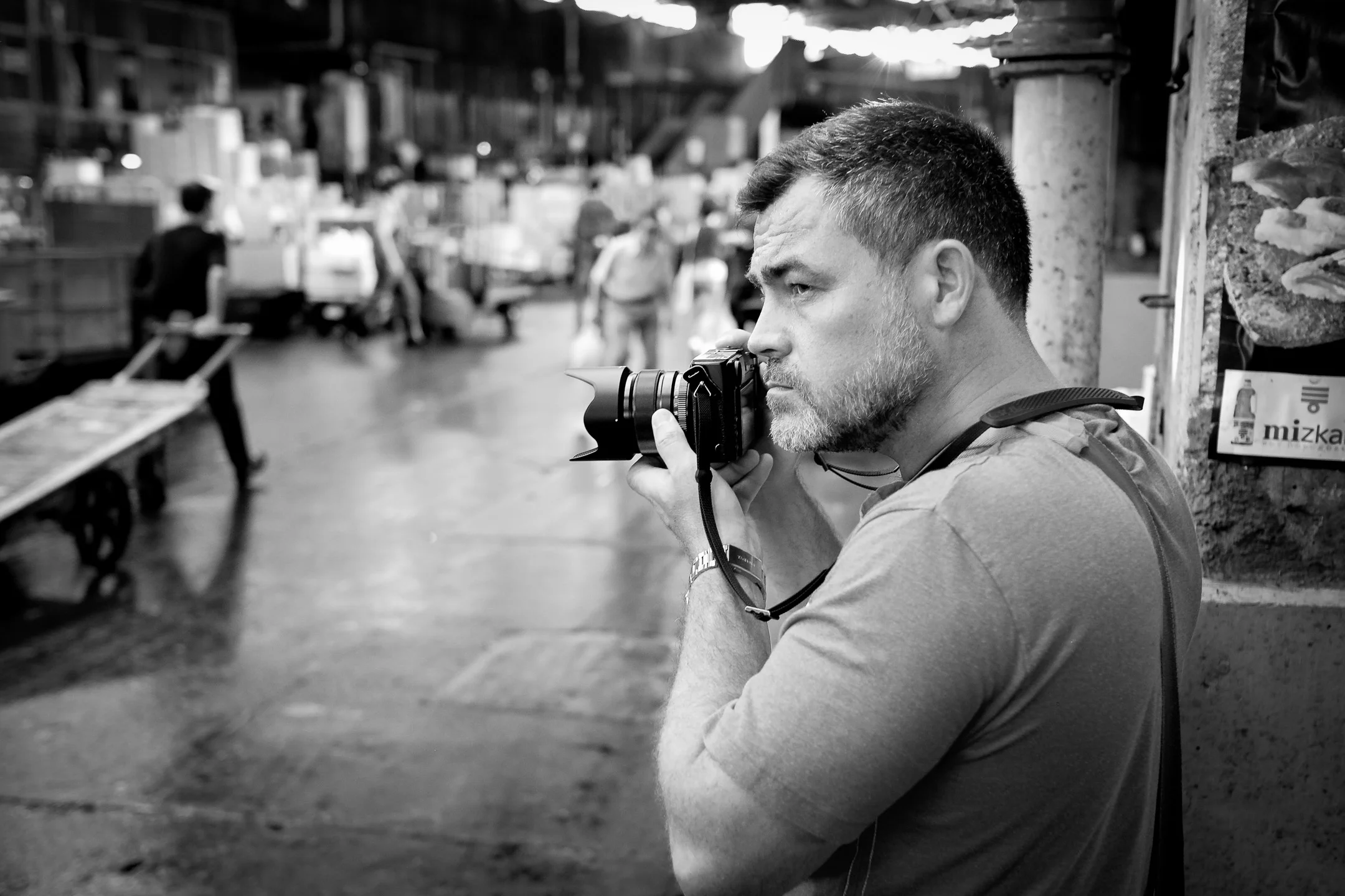 Fujifilm X-Pro1 - 23mm f/1.4 - 1/140 - f/2 - iso800