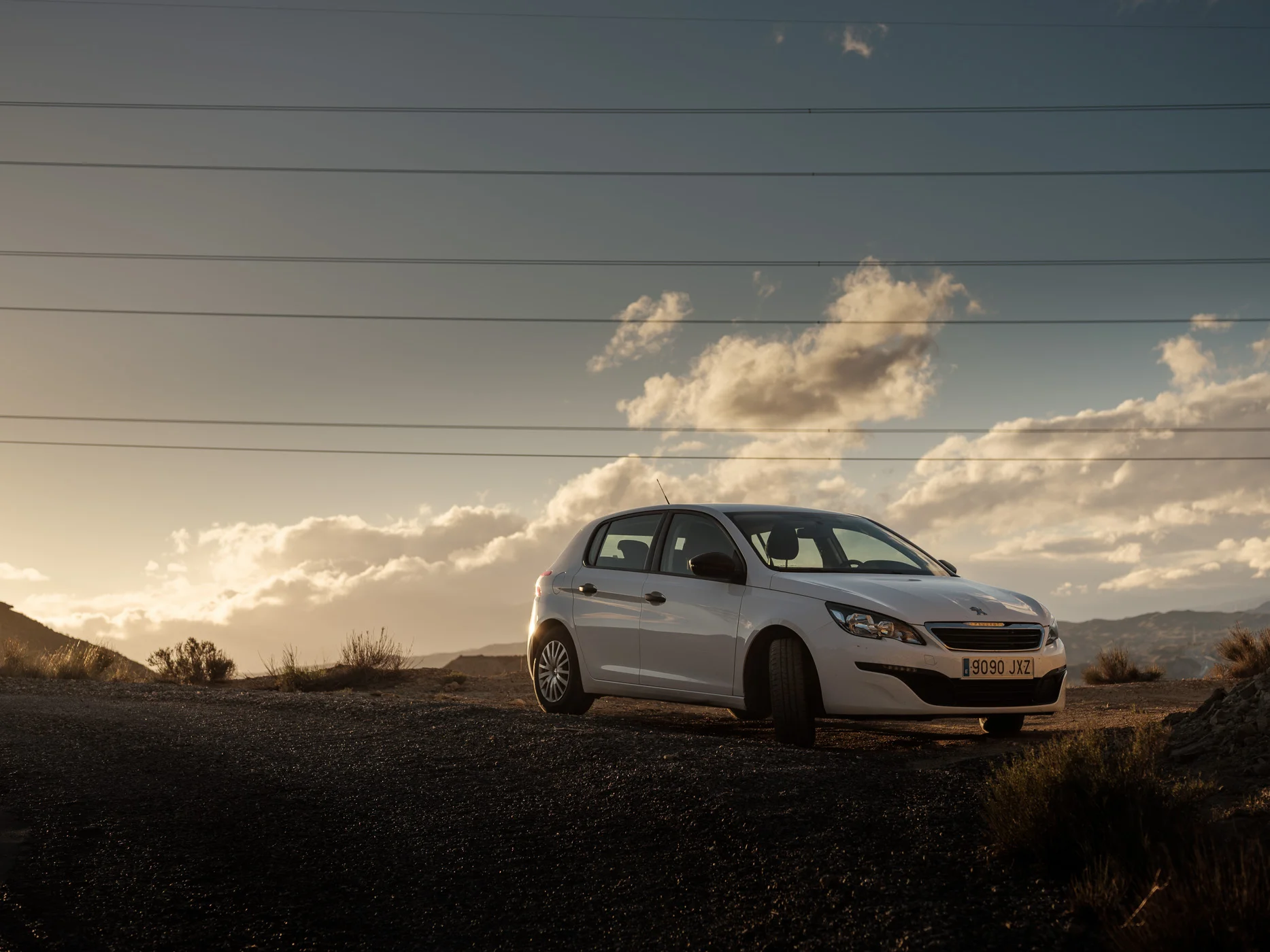 Fujifilm GFX50S with the GF63mm f/2.8 - iso 100 - 1/1400 - f/4.5 Car rental in the South of Spain is cheap ... until you pick up your car. The rental companies in this area are notorious for inventing a truckload of extra charges As far as we could find out, there are no exceptions to this local "tradition". The big international companies are no exception. In our case, they forced a pretty expensive "optional" all risk insurance on us. It's a scam but if you don't take it, you run the risk of paying even more when you return the car with a tiny scratch (even if you didn't have anything to do with it). Since we had that all-risk insurance we figured we might as well take some of those risks. Sketchy gravel tracks, here we come. 