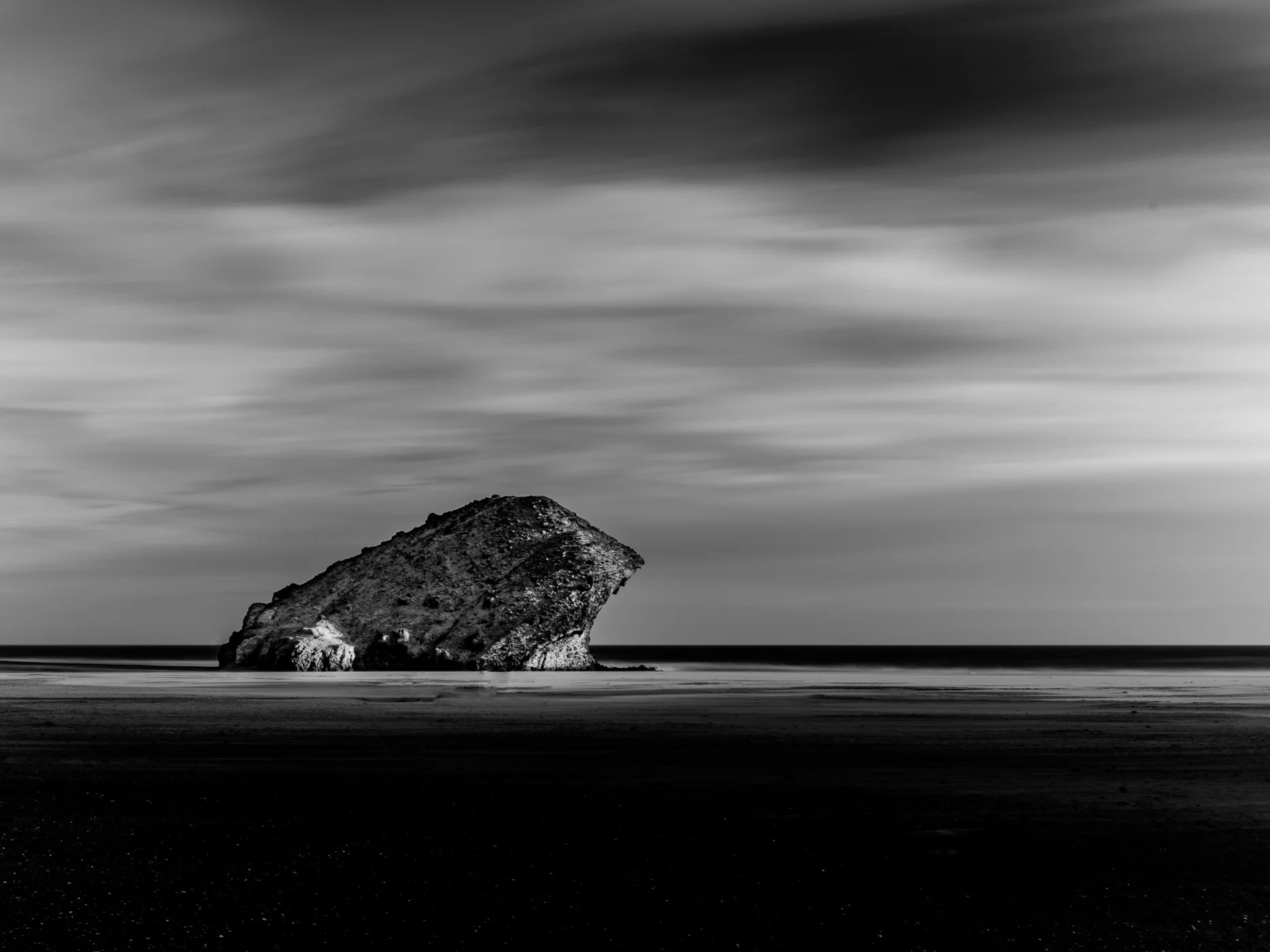 Fujifilm GFX50S with the GF63mm f/2.8 - iso 50 - 2" - f/32 - VariND filter "The Frog", the kind of image I had in mind when we started this trip. 