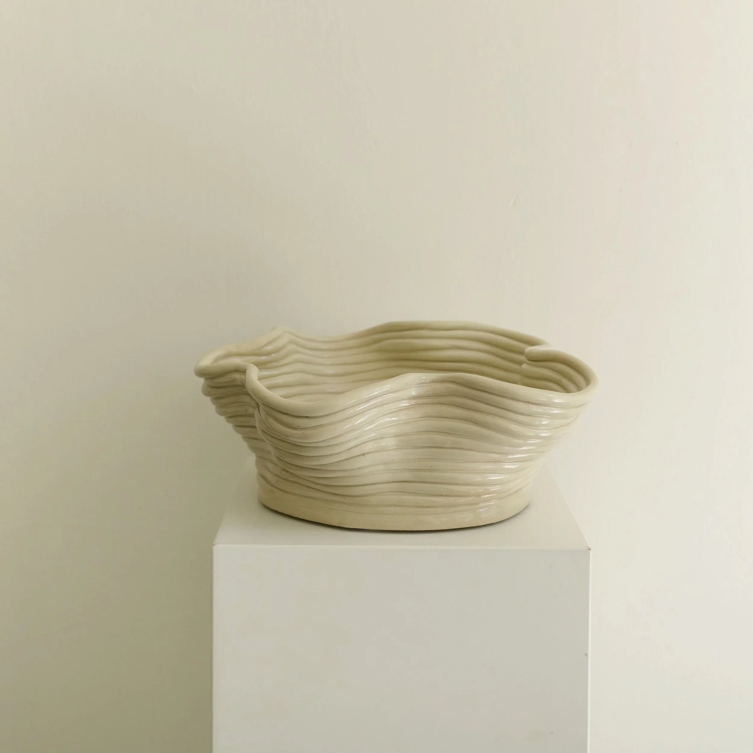 WOBBLY BOWL PASTEL YELLOW