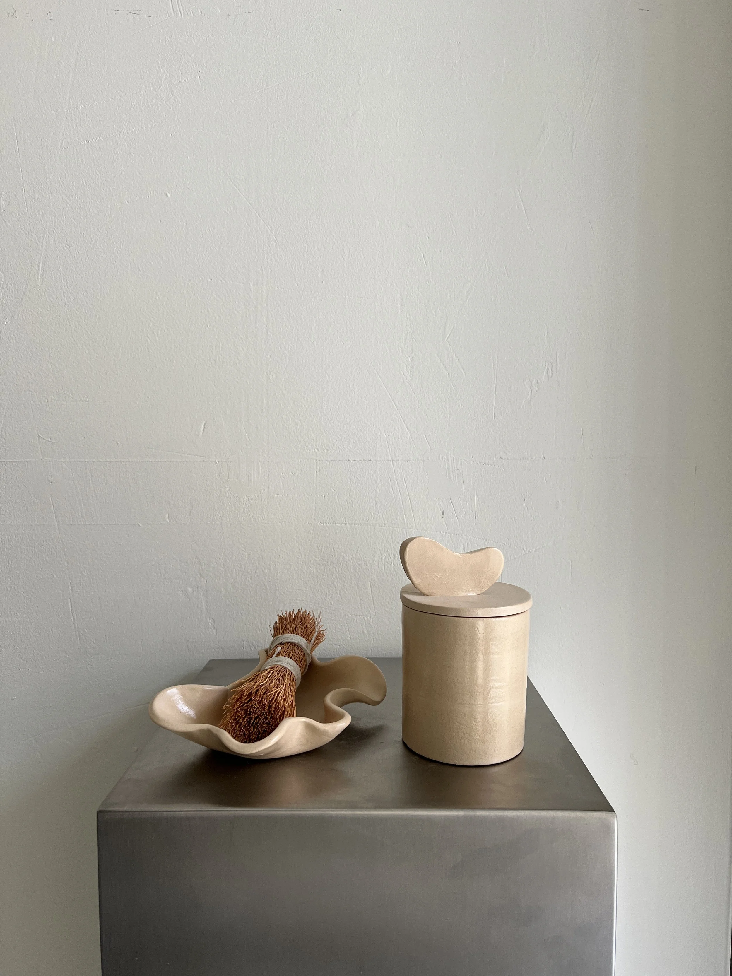 SCULPTURAL SCENTED CANDLE No. 6