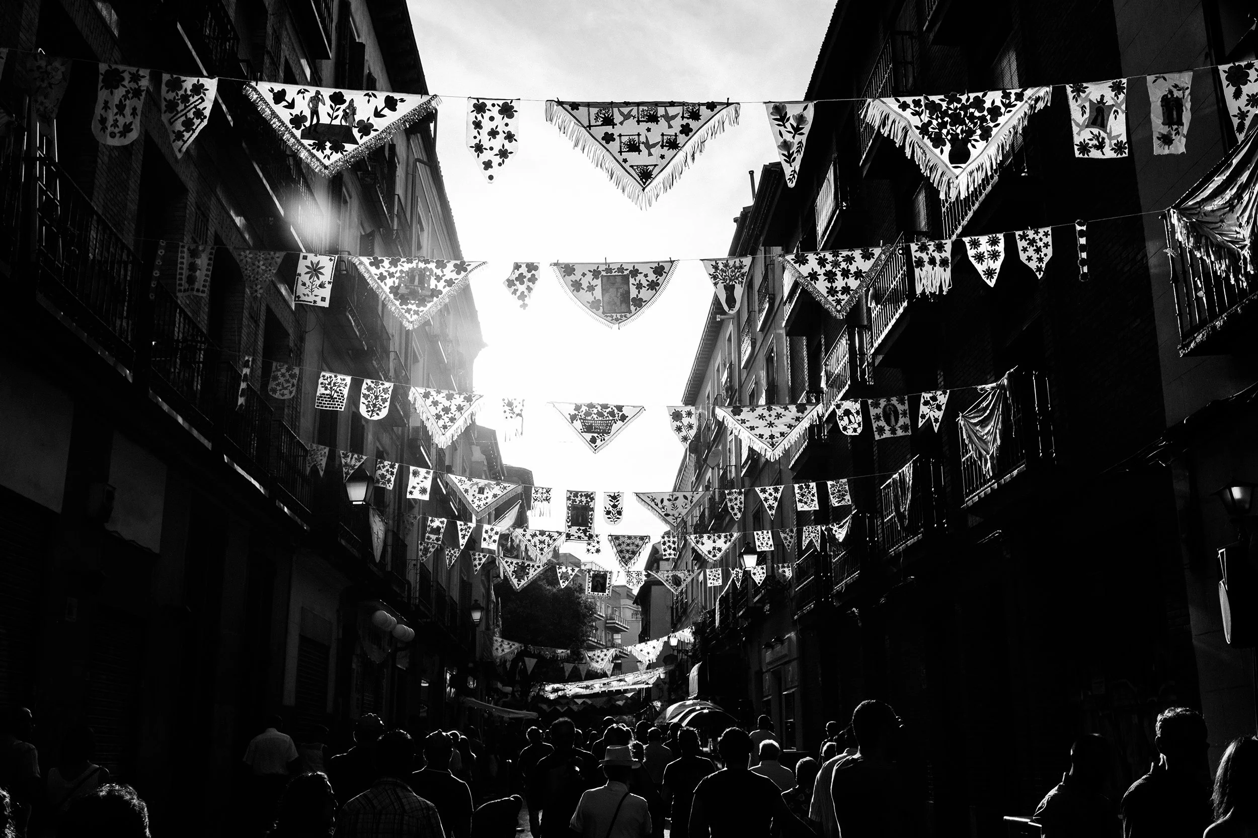Silhouette of a weekend crowd in La Latina in Madrid