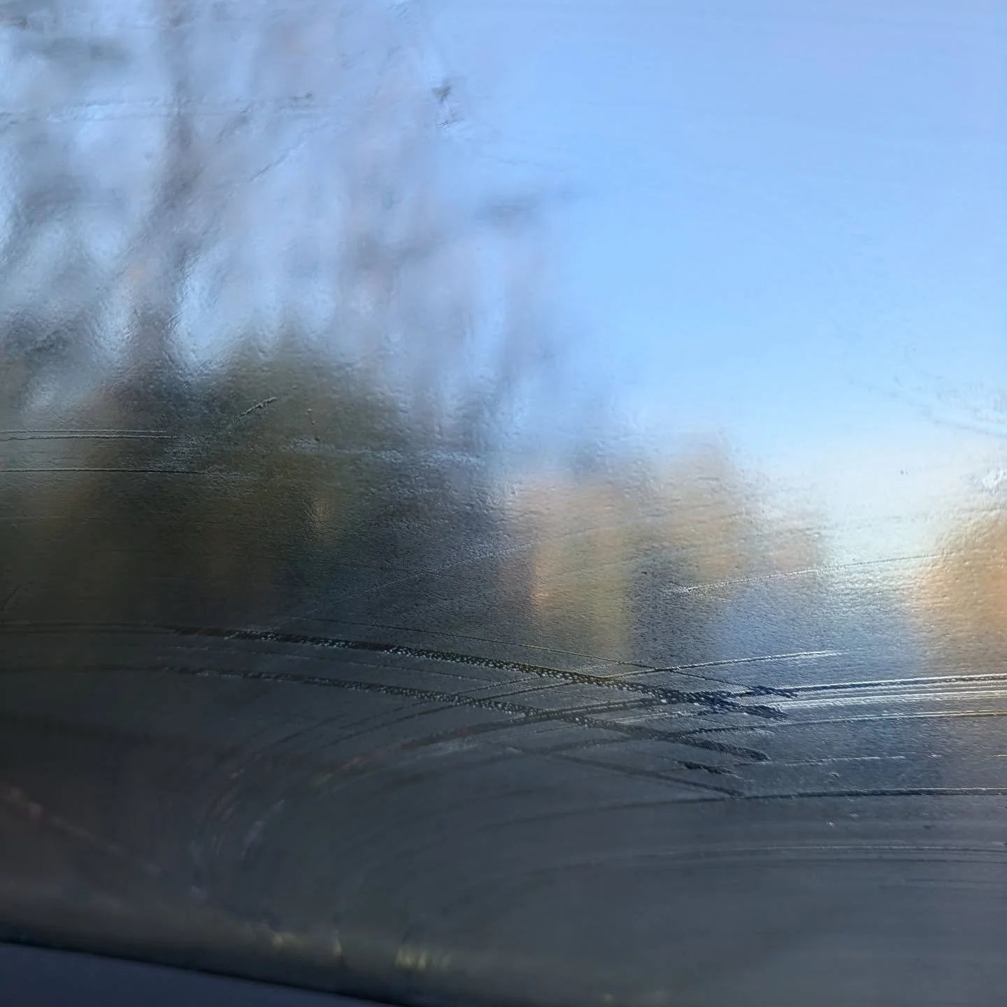 Don't set off to drive until your screens are all clear. Better to be a little bit delayed, but safe 💛