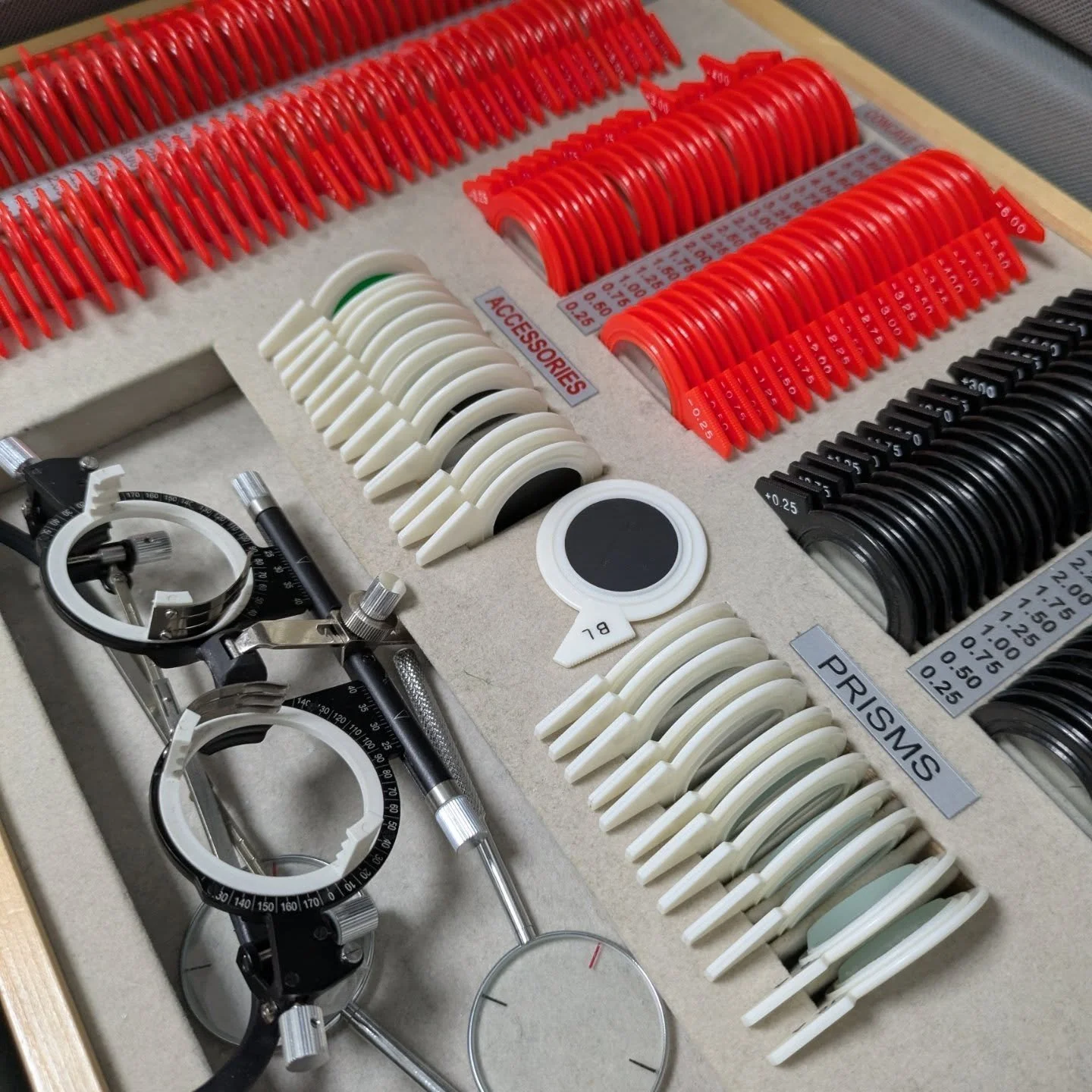 Had your eye test elsewhere? No problem, we can use your prescription to make up glasses. No appointment needed to browse our collection of independent frames 💛

#sheffieldopticians 
#indiesheffield