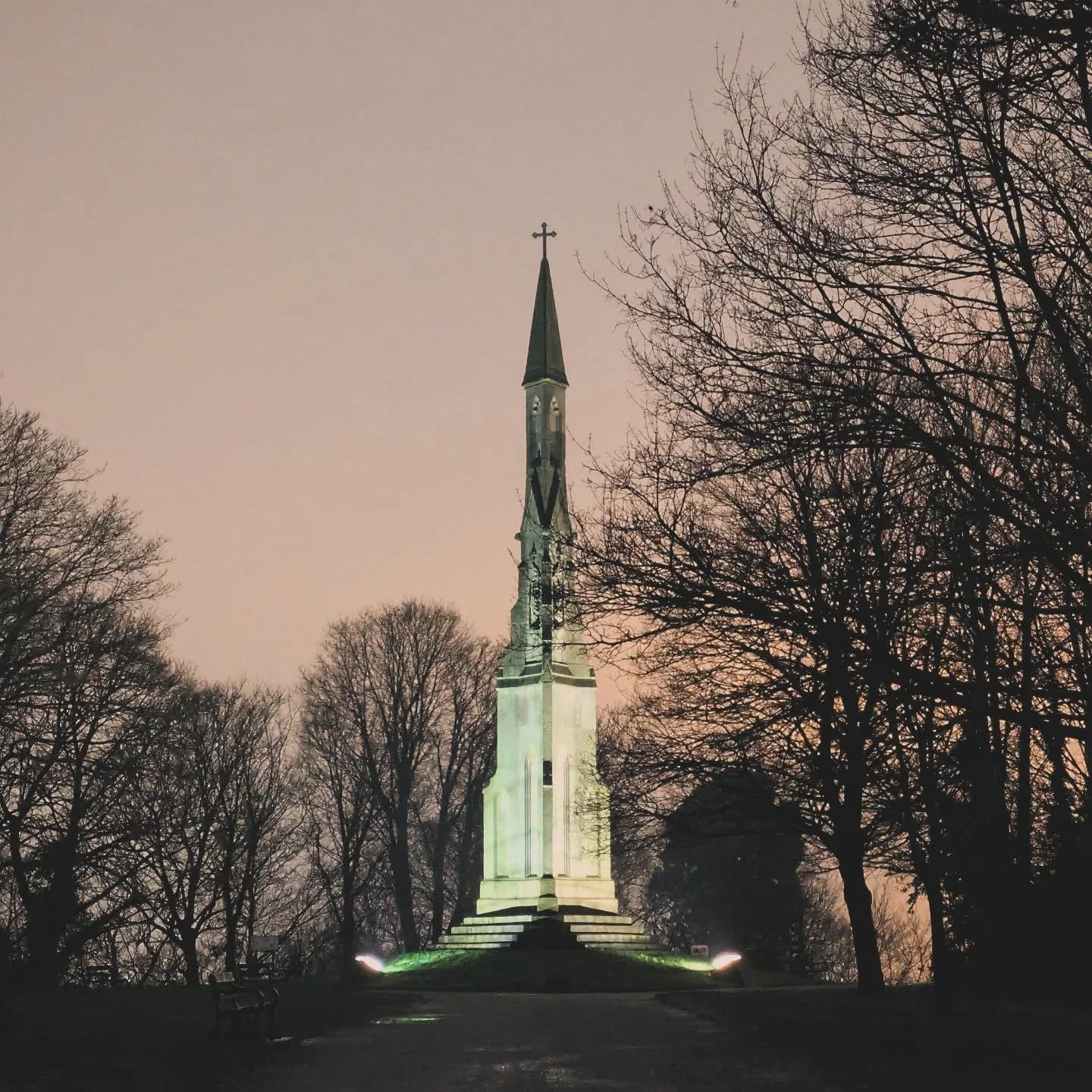 Used to cycle commute Sheffield to Chesterfield (via Midgeley Lane, Holmesfield, Barlow) daily. There were a few who did the same route - one of them said to me that from Valentine's Day &hearts;️ you set off in the light. 

Looking forward to seeing
