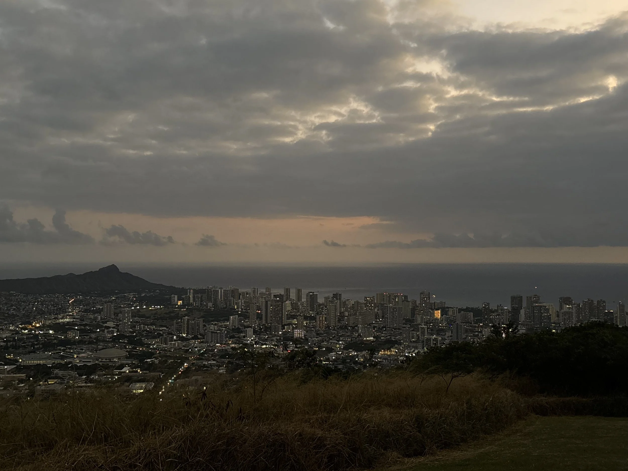 lookout_diamond_head- waikiki.jpeg