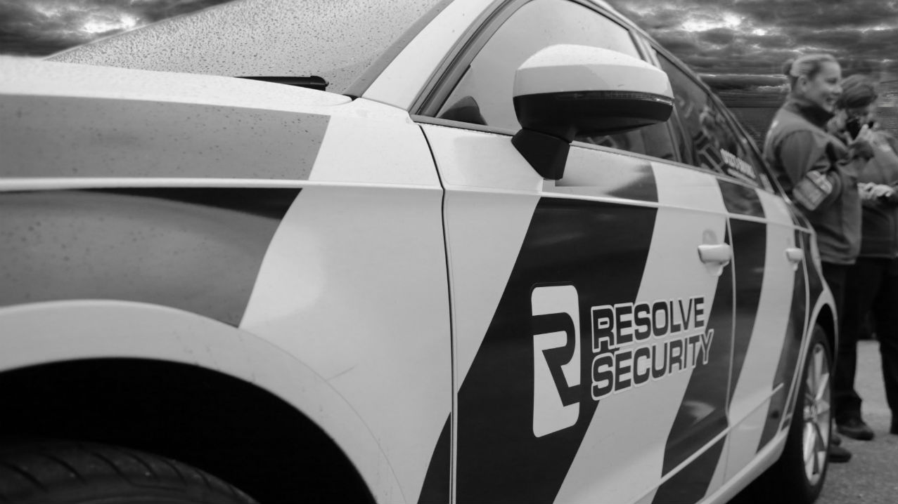 Mesmerist door staff perform life saving CPR