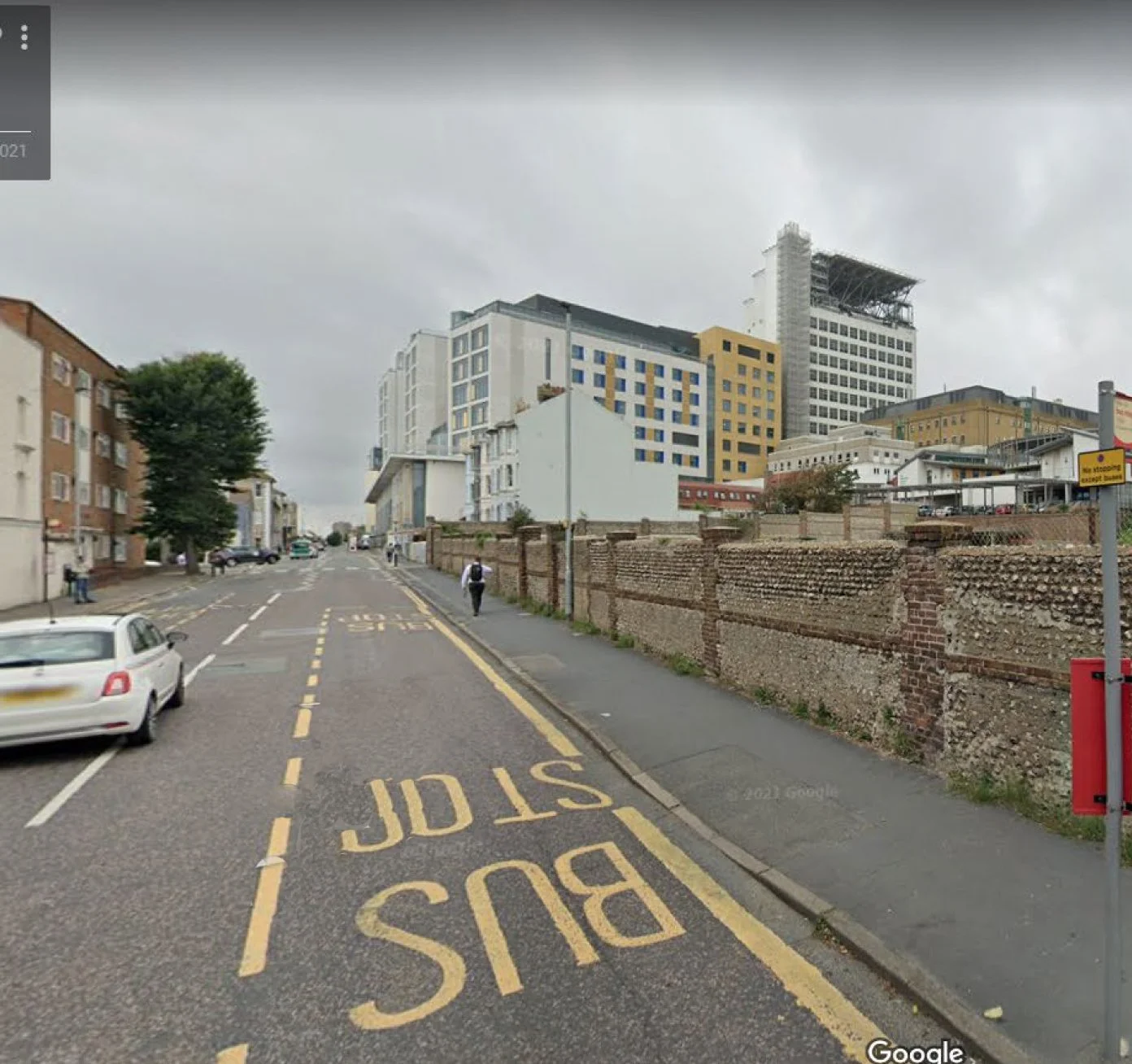 Knifepoint robbery in Brighton