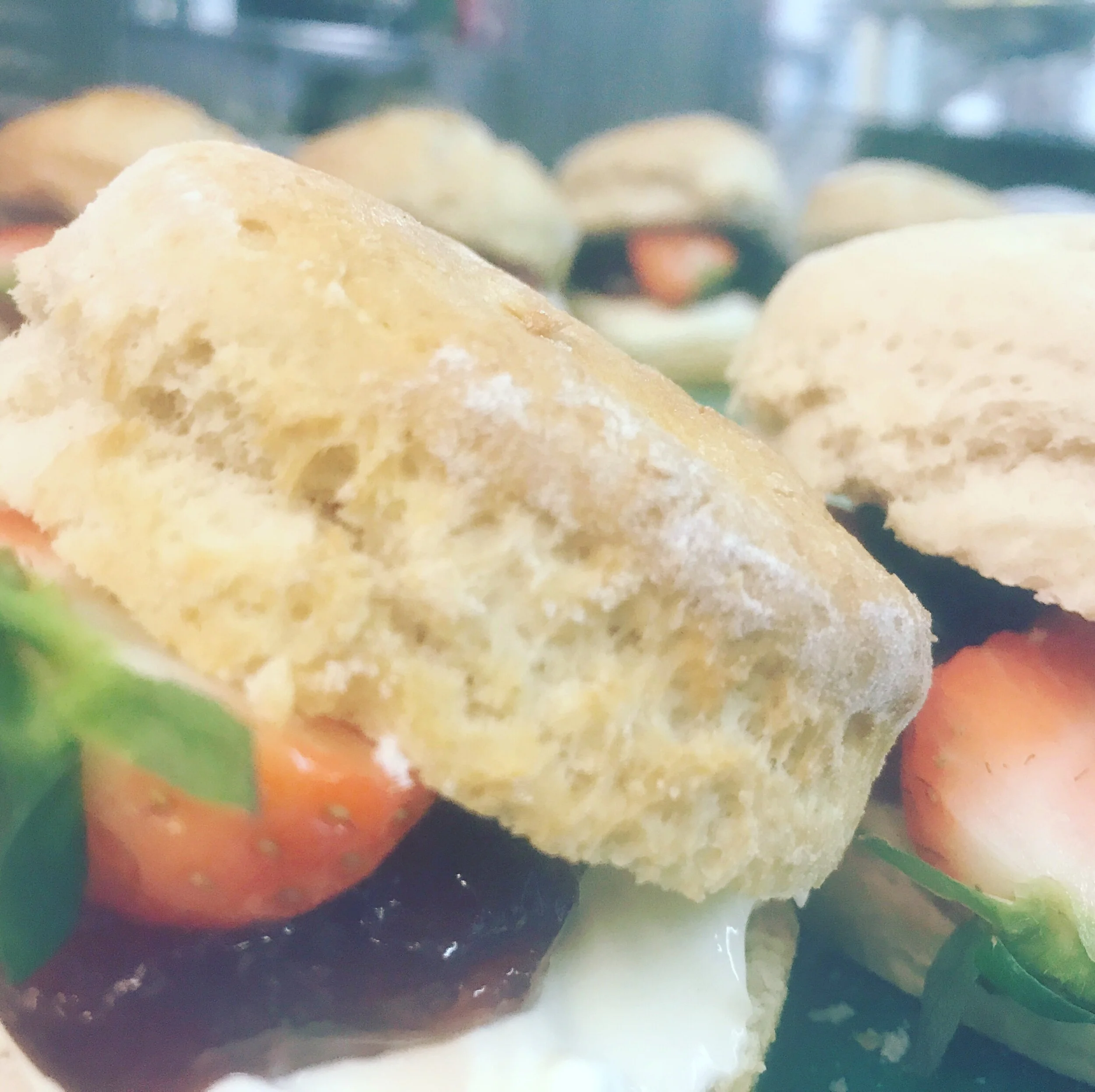 B9E7A5E6-C1AA-46B3-A8A7-4F7F2832A981