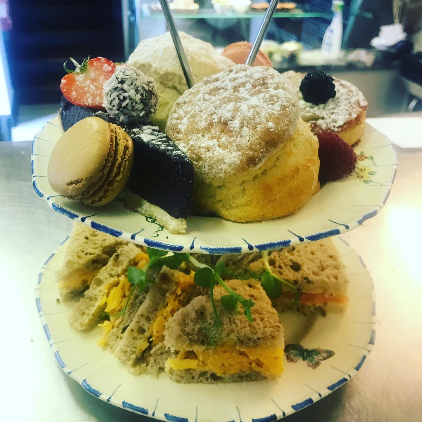 Afternoon tea delivered to your door.
Pop over to the website.
Orders in before 11am for tomorrow and then it&rsquo;s Thursday.
#mrsbs #afternoontea