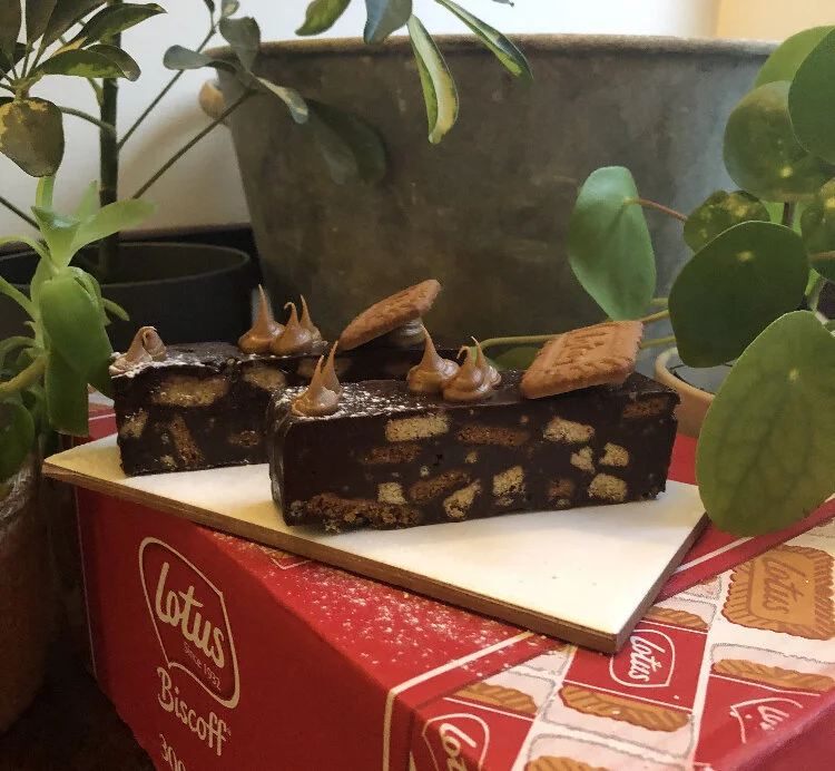 8F18243C-B892-4D68-930C-800C968CE2CC