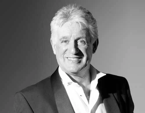 Peter Karrie Concert