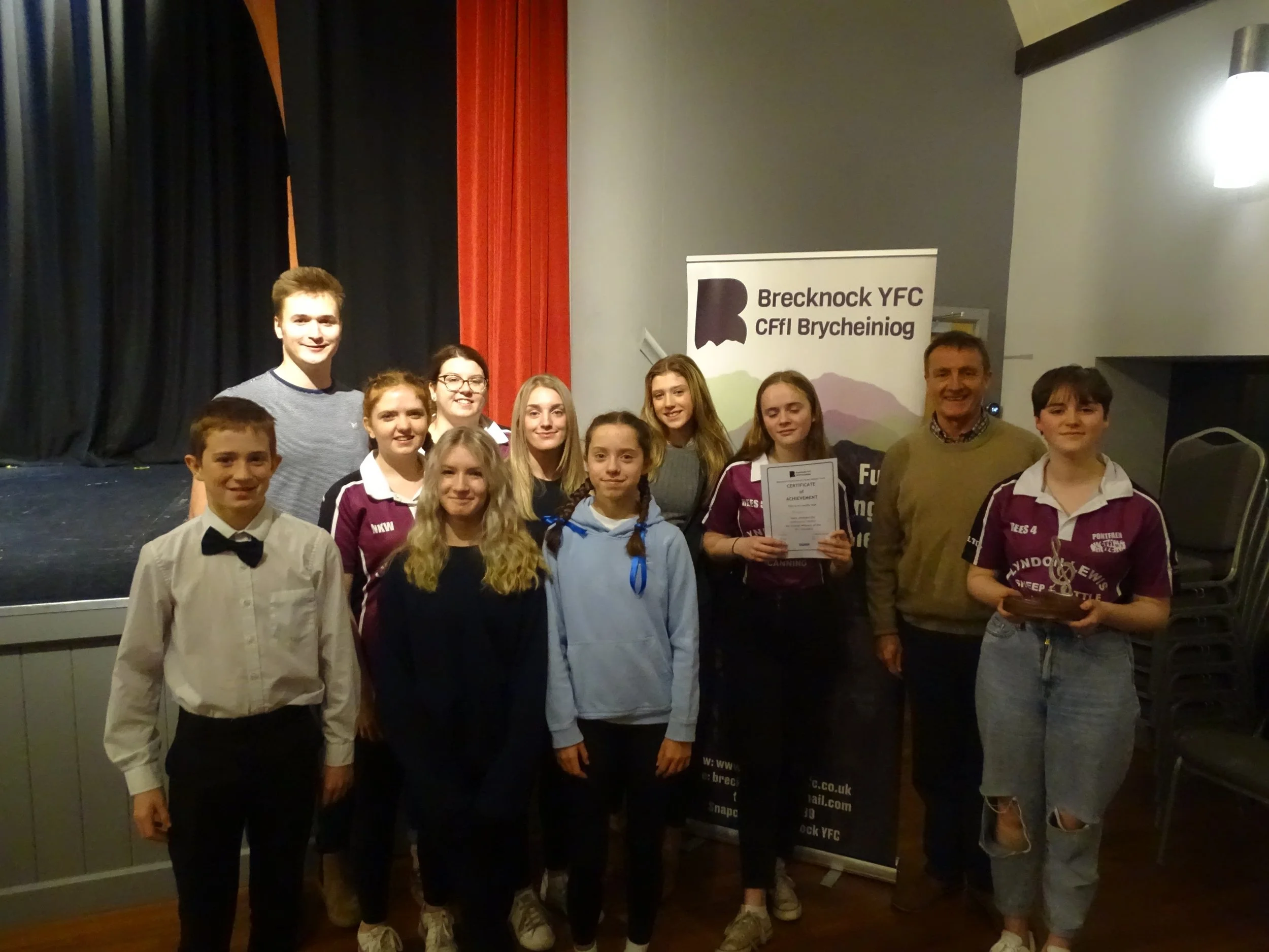 Pontfaen YFC win Eisteddfod 