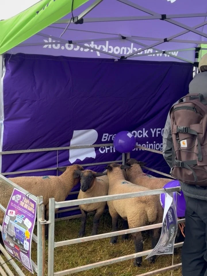 🚜🌾Grassland Event 🚜🌾

Last Friday we attended the Royal Welsh Grassland Event hosted by the Brecknock feature county, and what a brilliant day we had! 

On the stand where we had plenty of photos, information booklets on display. Alongside a stoc