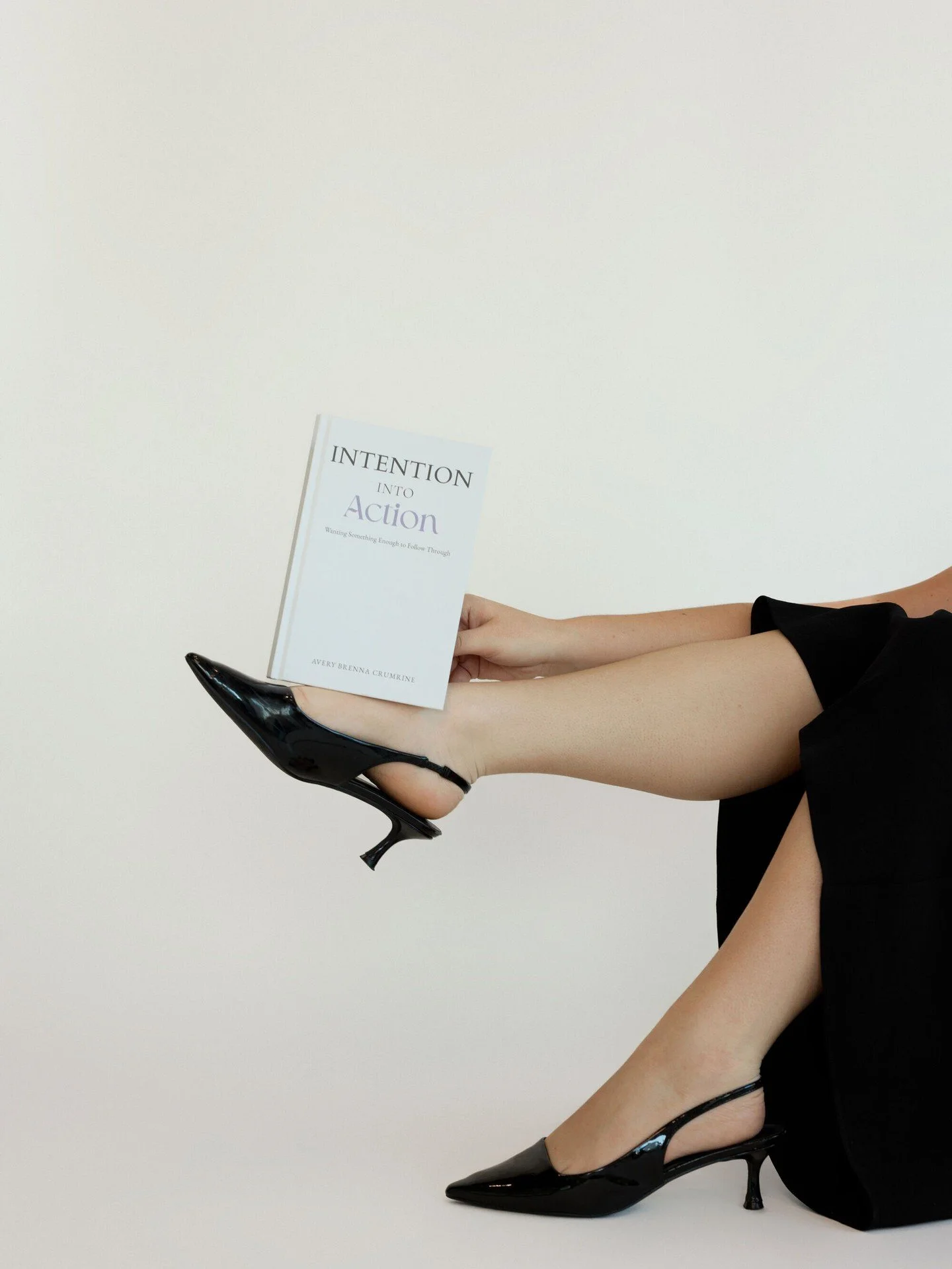 STUDIO
STU40-322

Listen Up! You need to read this book ASAP. Don't overthink it, just read it, and get back to me.

For authors and speakers especially, the business portrait has to hold more than appearance. It has to feel connected to the voice be