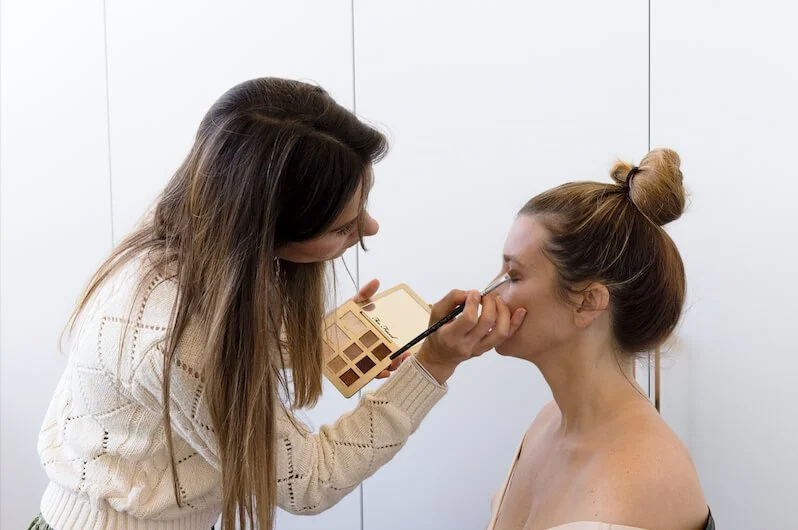 Tulsa Hair and makeup artist on a photoshoot